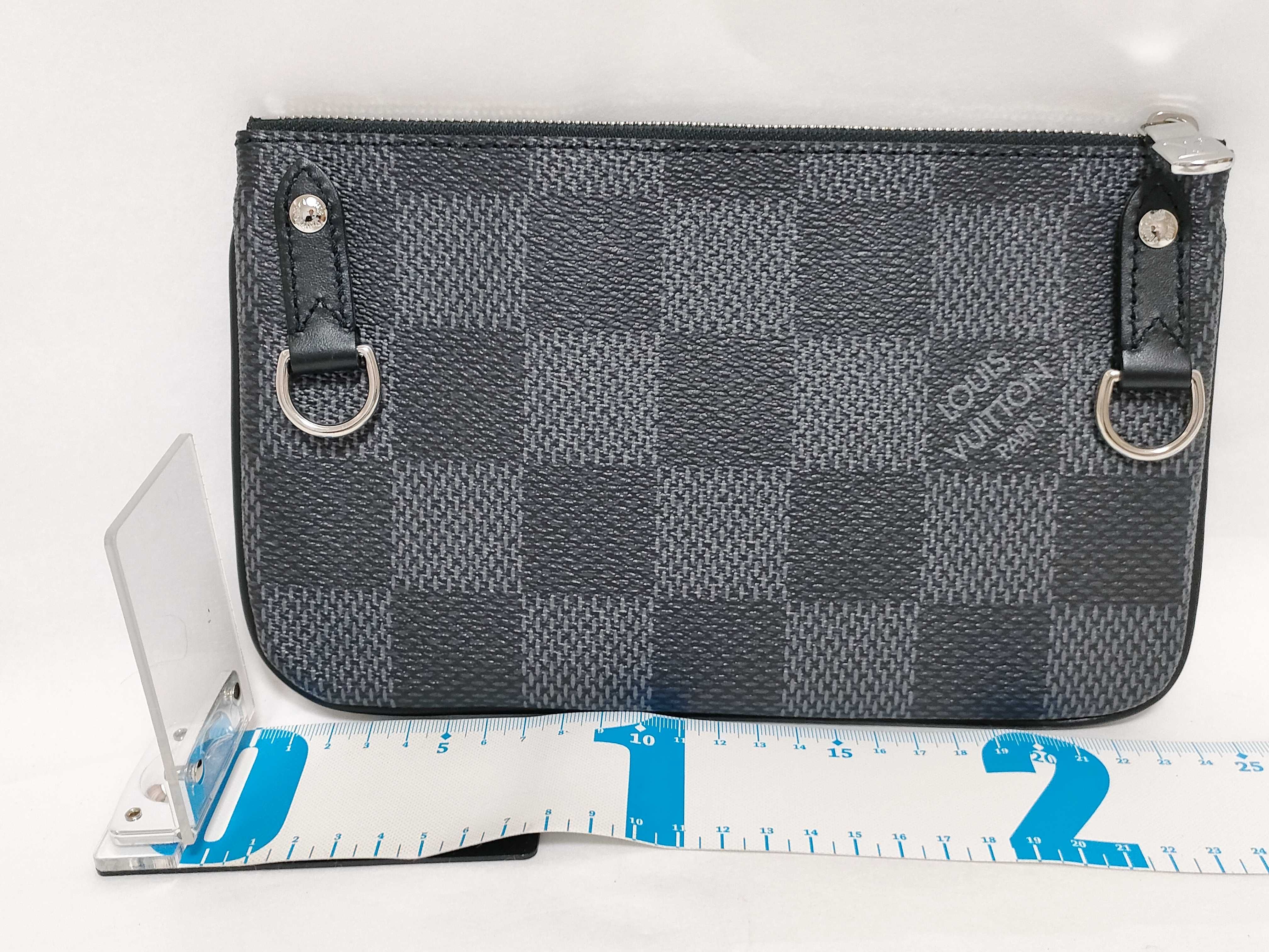 Damier Graphite Pochette Clé Pouch — view 2