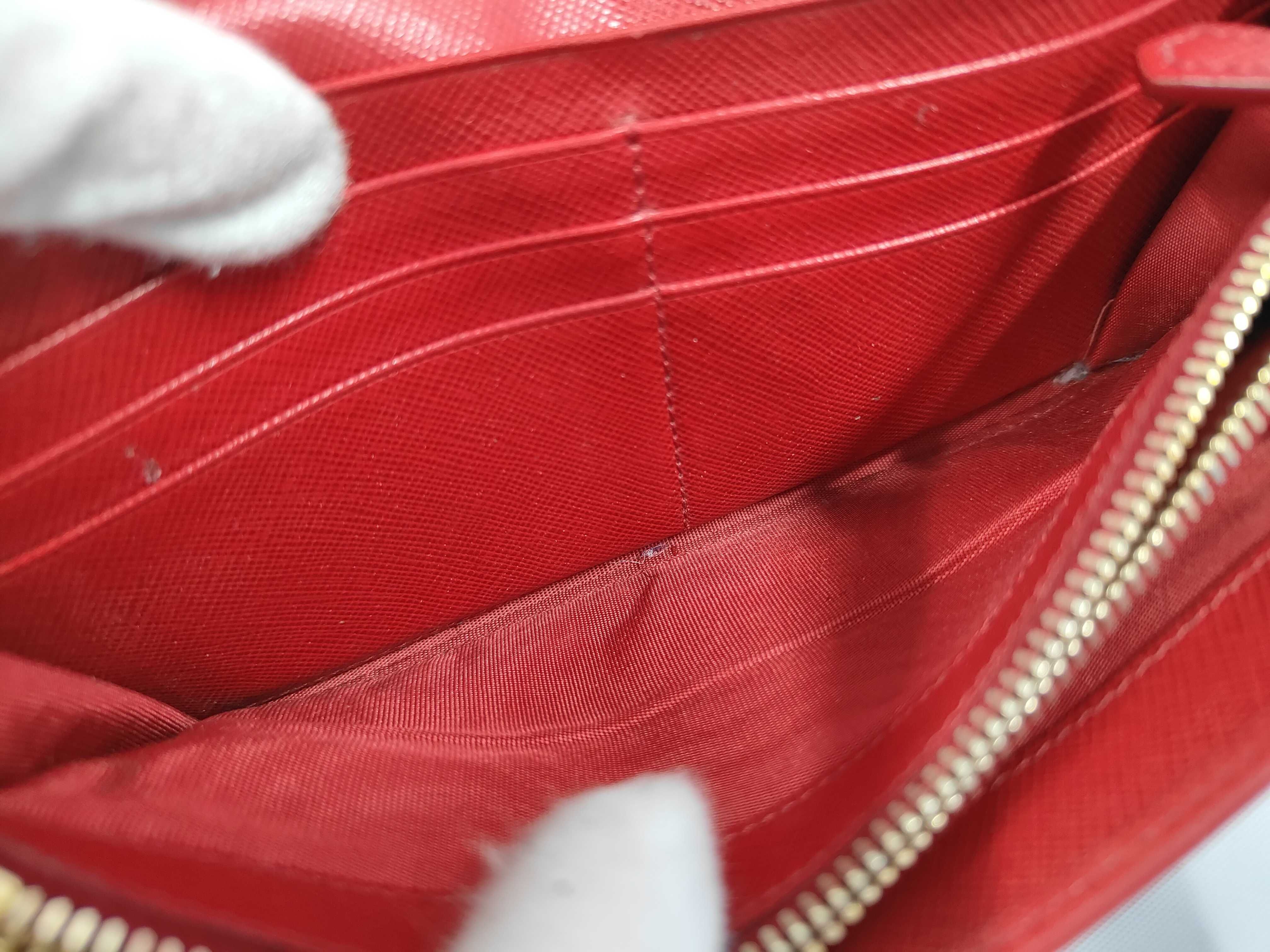wallet, red, with triangle logo. — view 9
