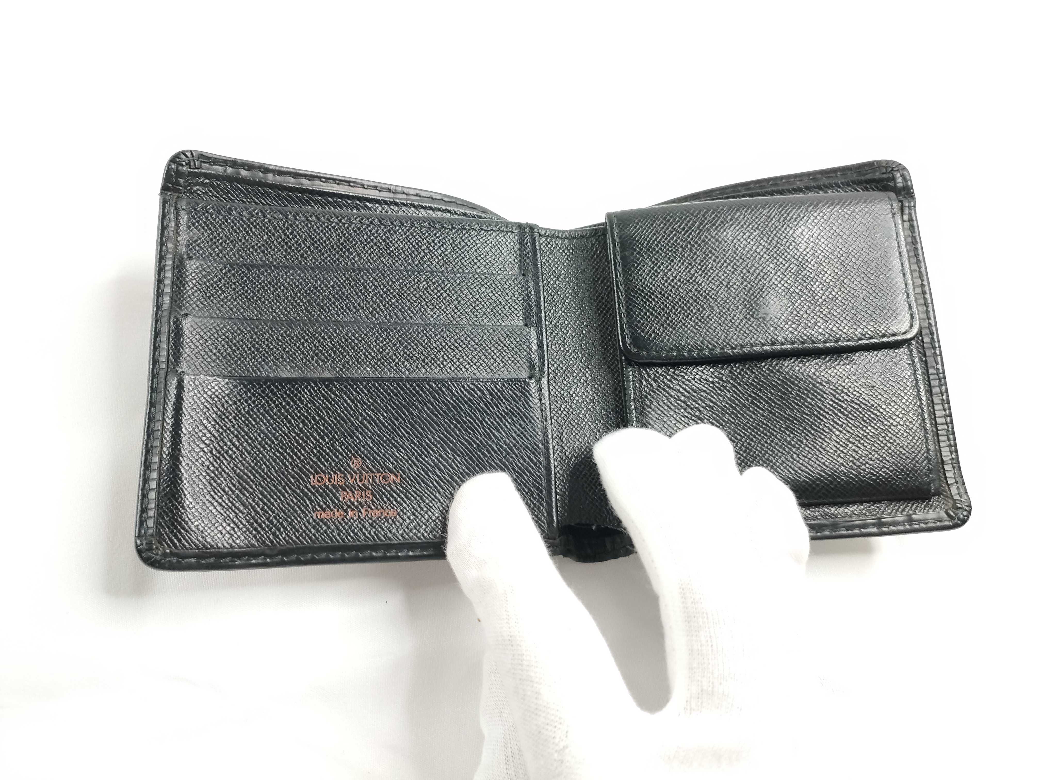 Epi Leather Wallet (Porte-Billet Cartes Crédit Monnaie) M63542 — view 8