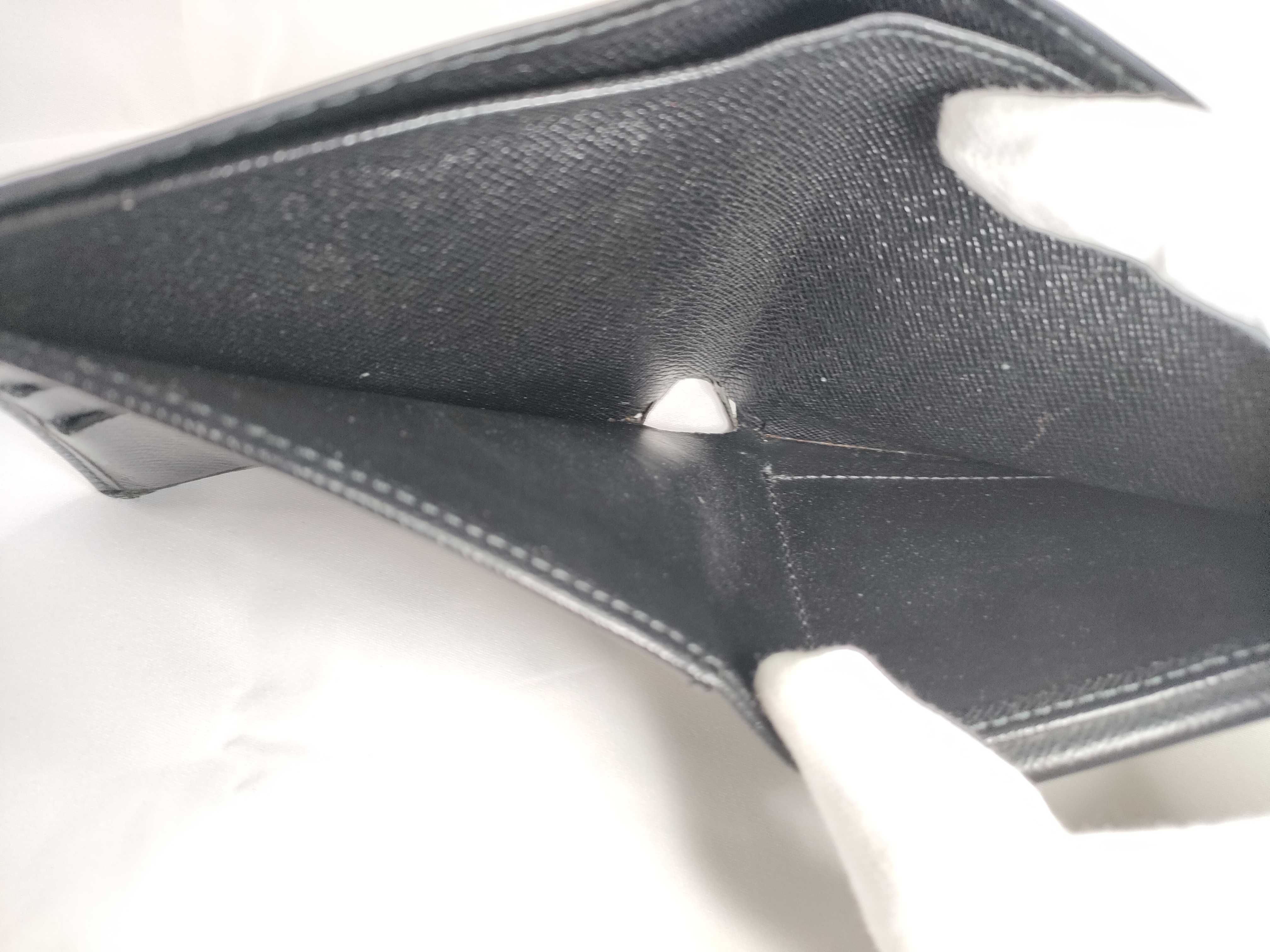 Epi Leather Wallet (Porte-Billet Cartes Crédit Monnaie) M63542 — view 10