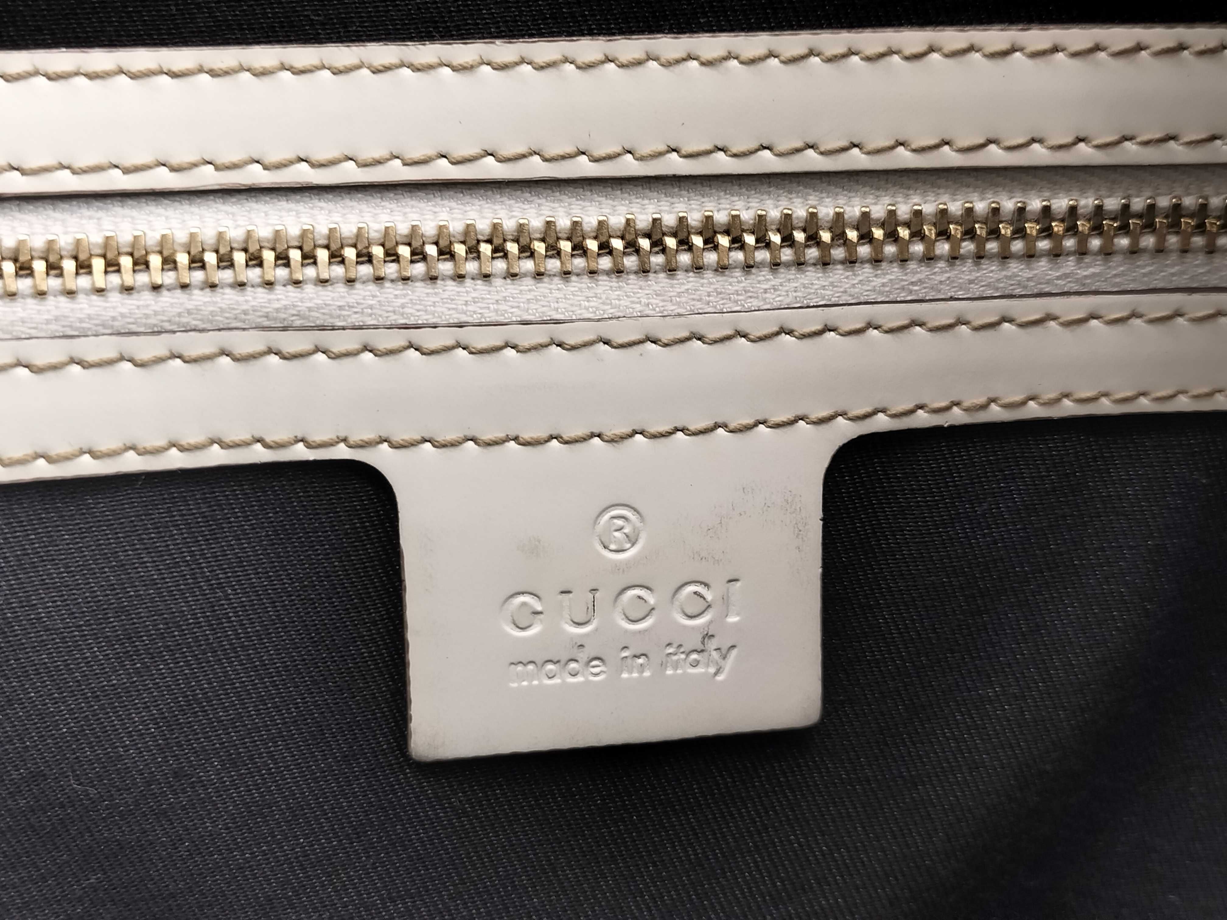 Interlocking G / 170010 001998 / Handbag / Leather Handbag — view 15
