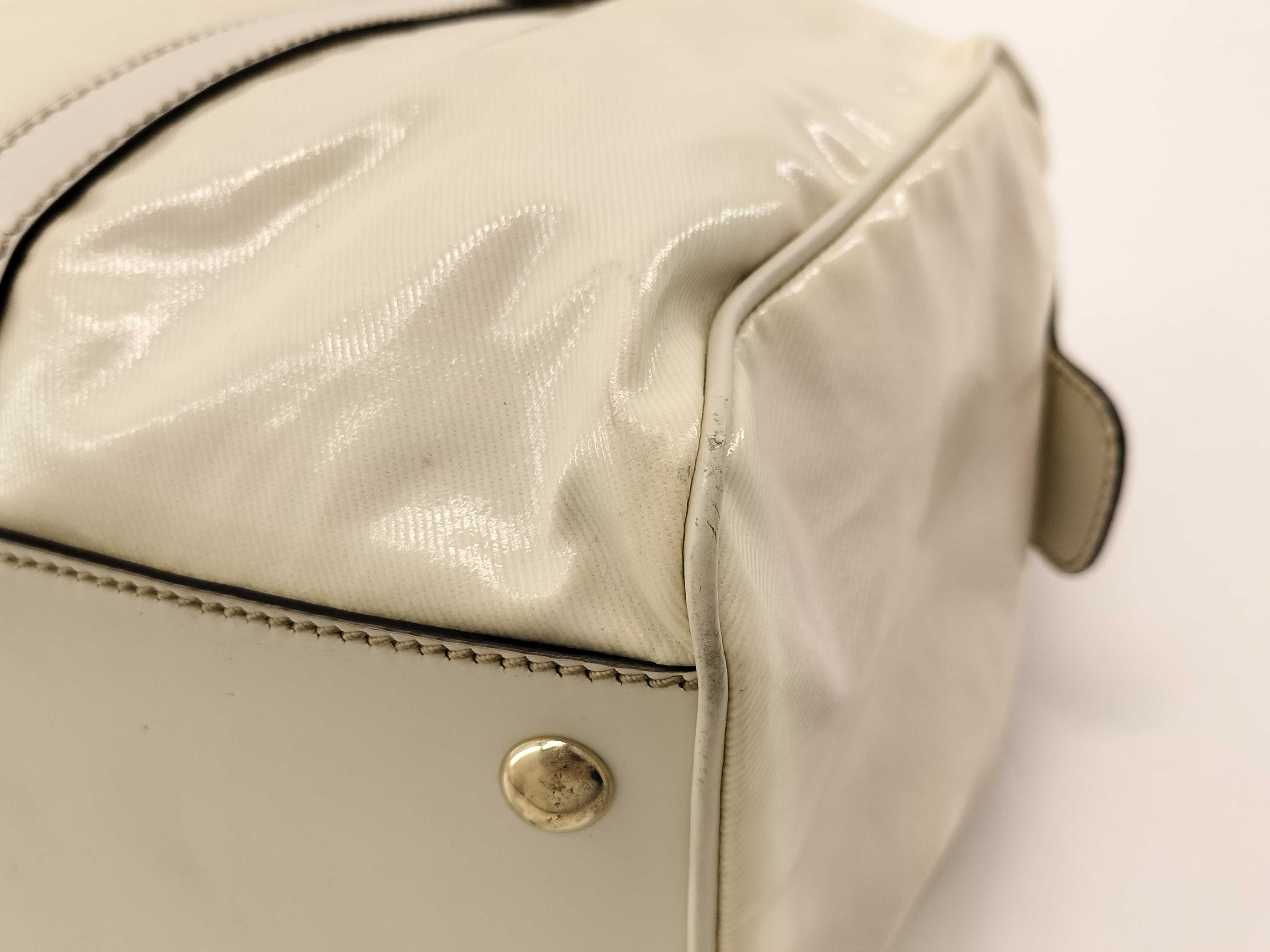 Interlocking G / 170010 001998 / Handbag / Leather Handbag — view 9