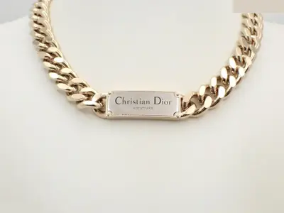 COUTURE Plate Choker Necklace