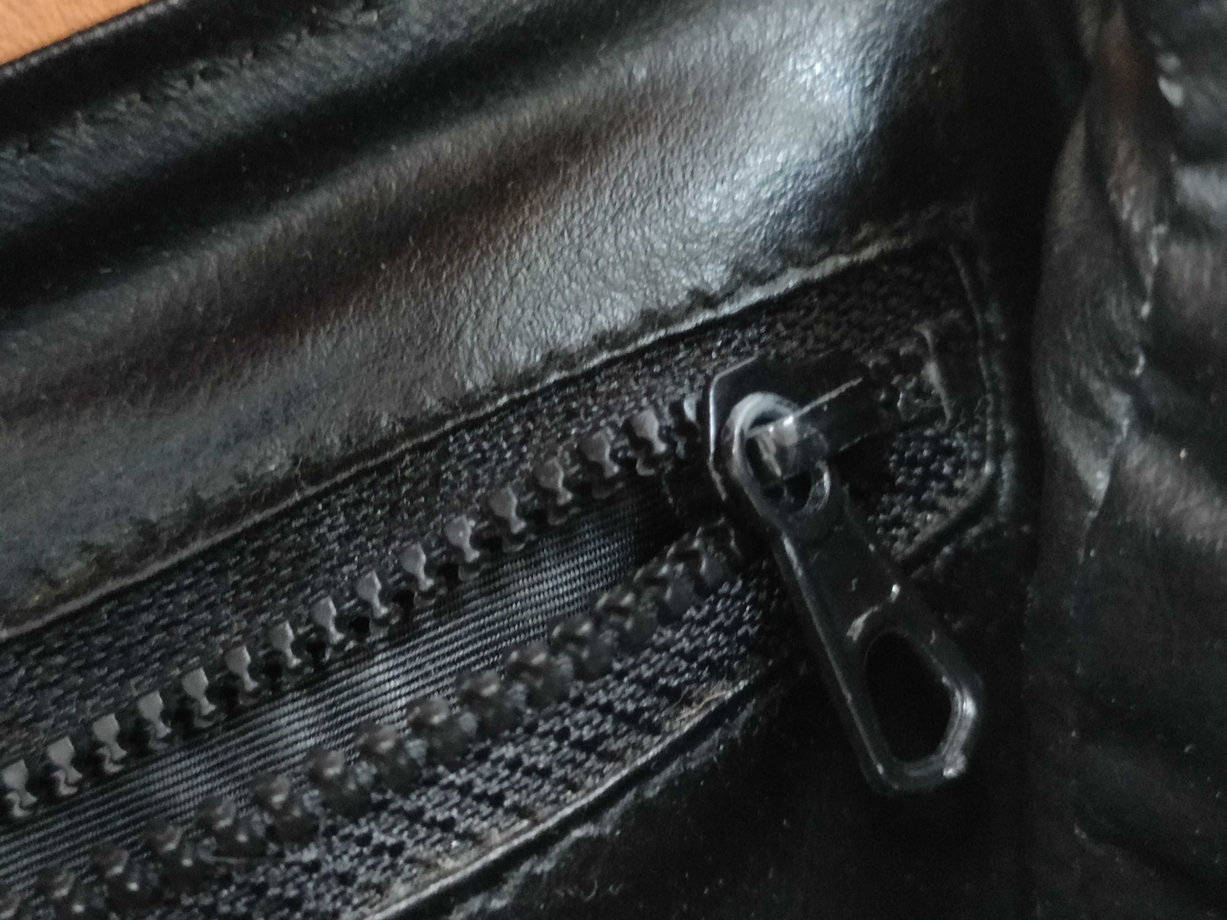 Circle Logo Shoulder Bag — view 15