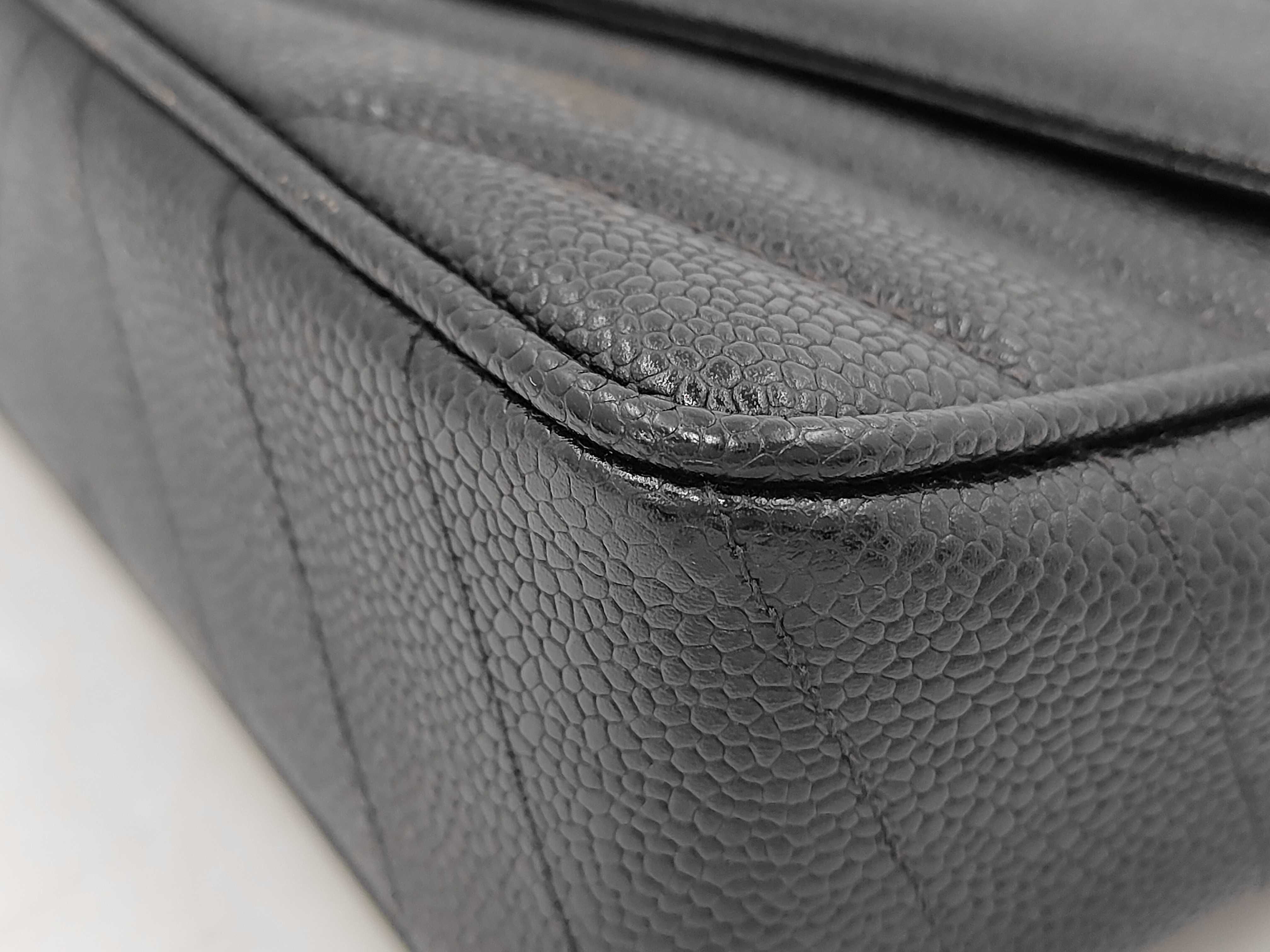 V-stitch V-flap Minimato Caviar Black GP Shoulder Bag — view 6