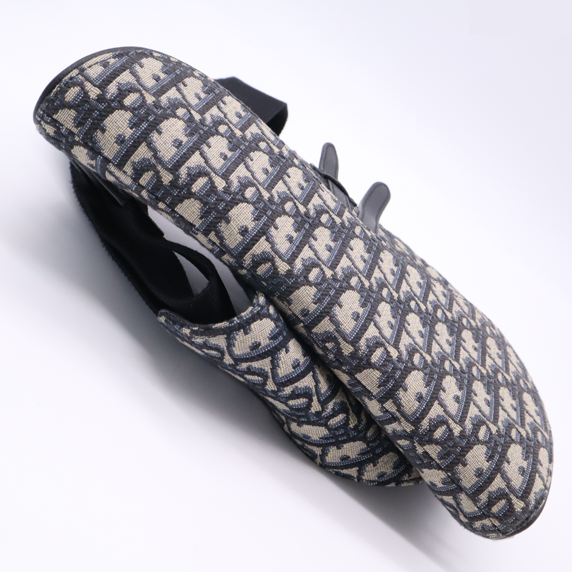 Oblique Jacquard Saddle Bag — view 4
