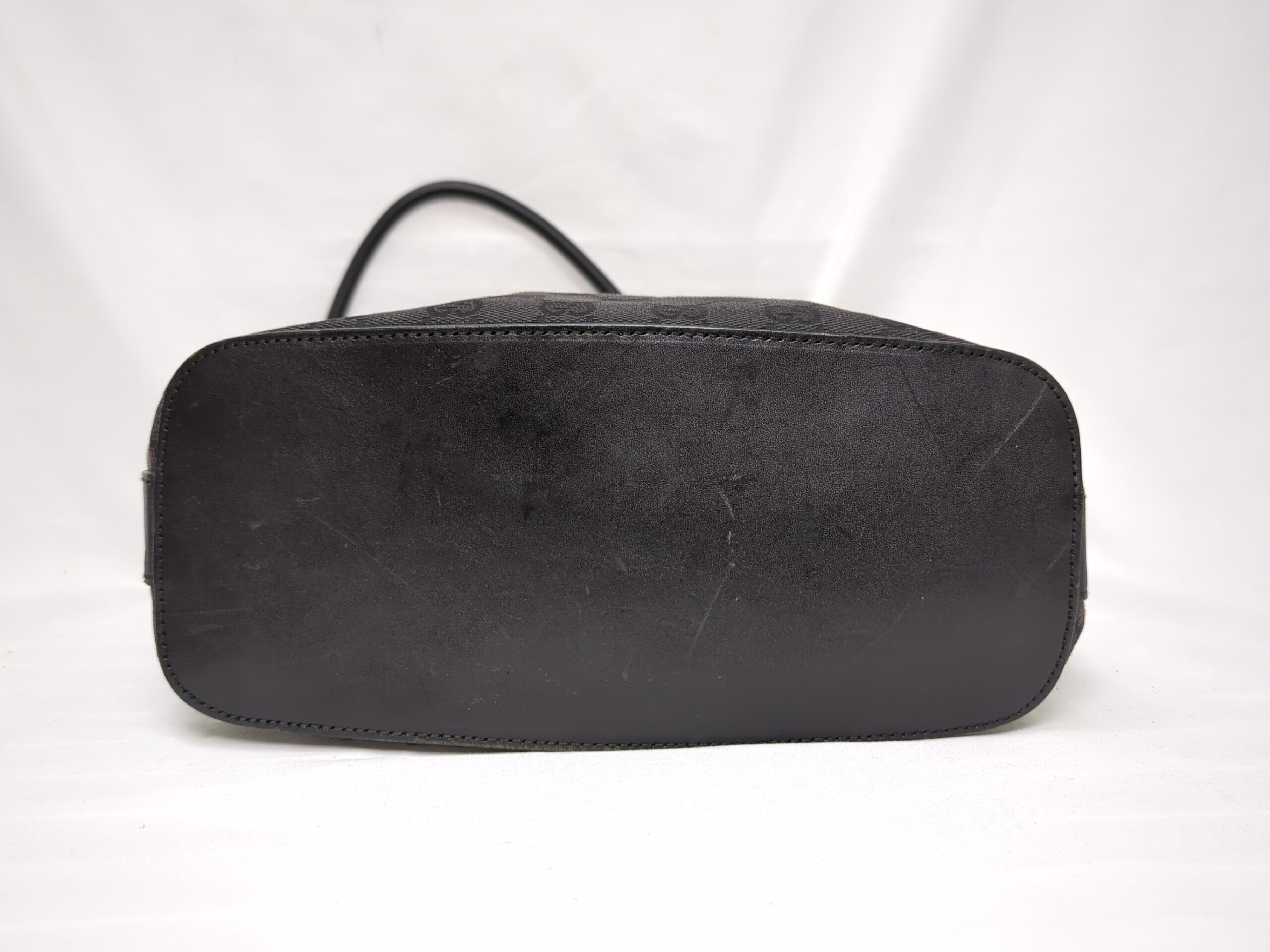 GG Canvas One-Shoulder Bag Handbag — view 5
