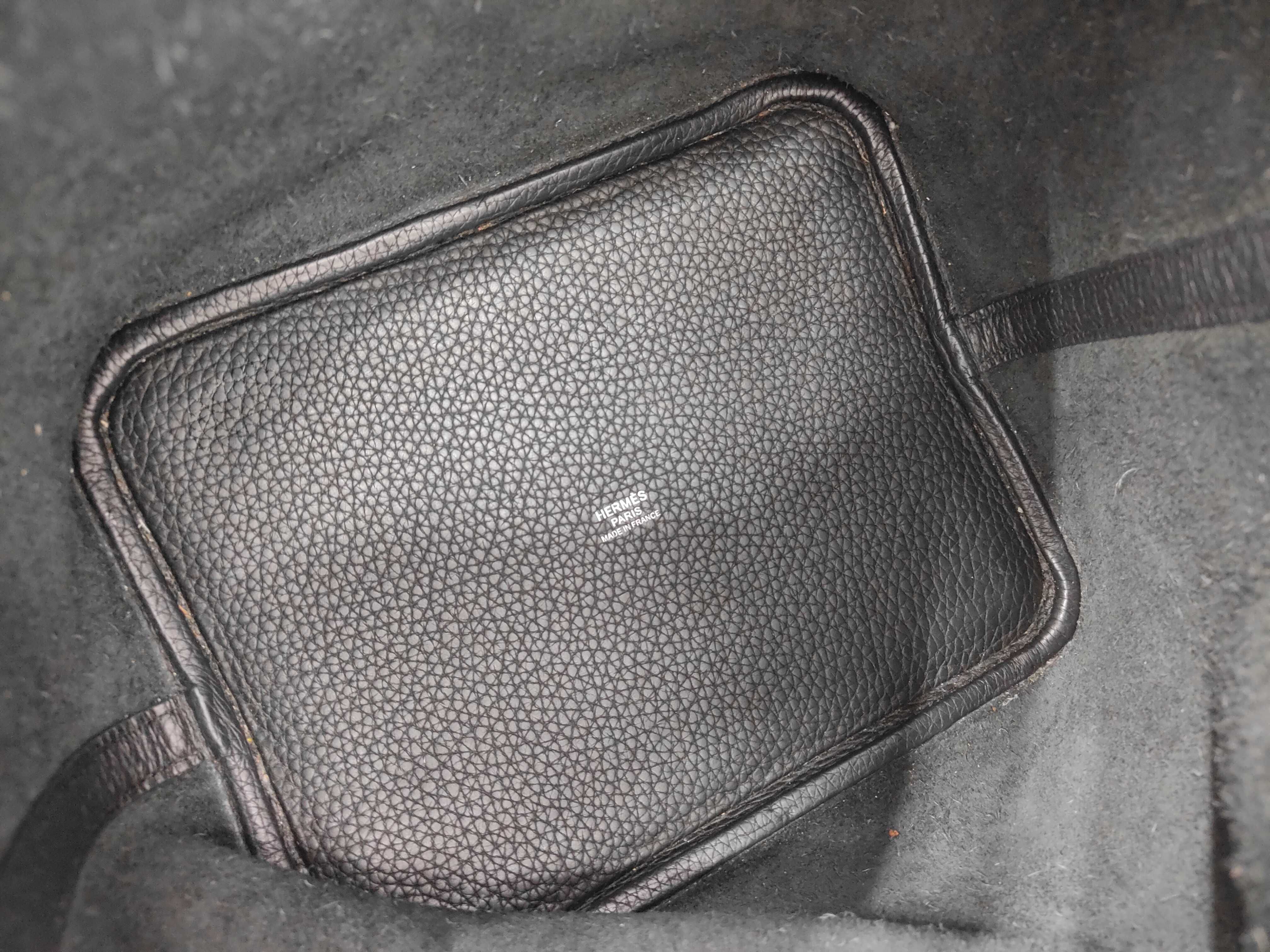 Picotin Lock MM Taurillon Clemence Blue Indigo A Stamp Handbag — view 10