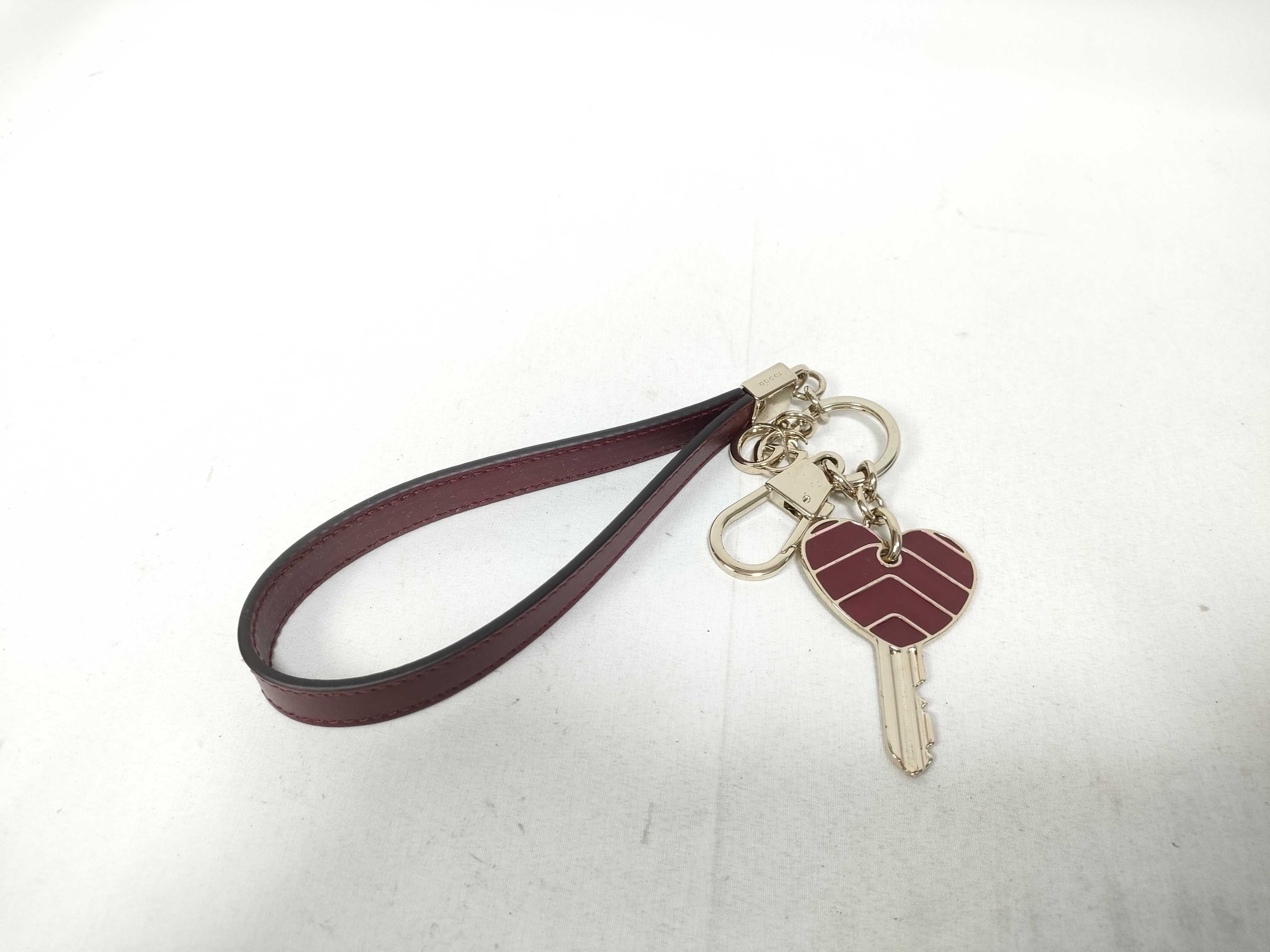 Heart-shaped Key Charm Key Case — view 2