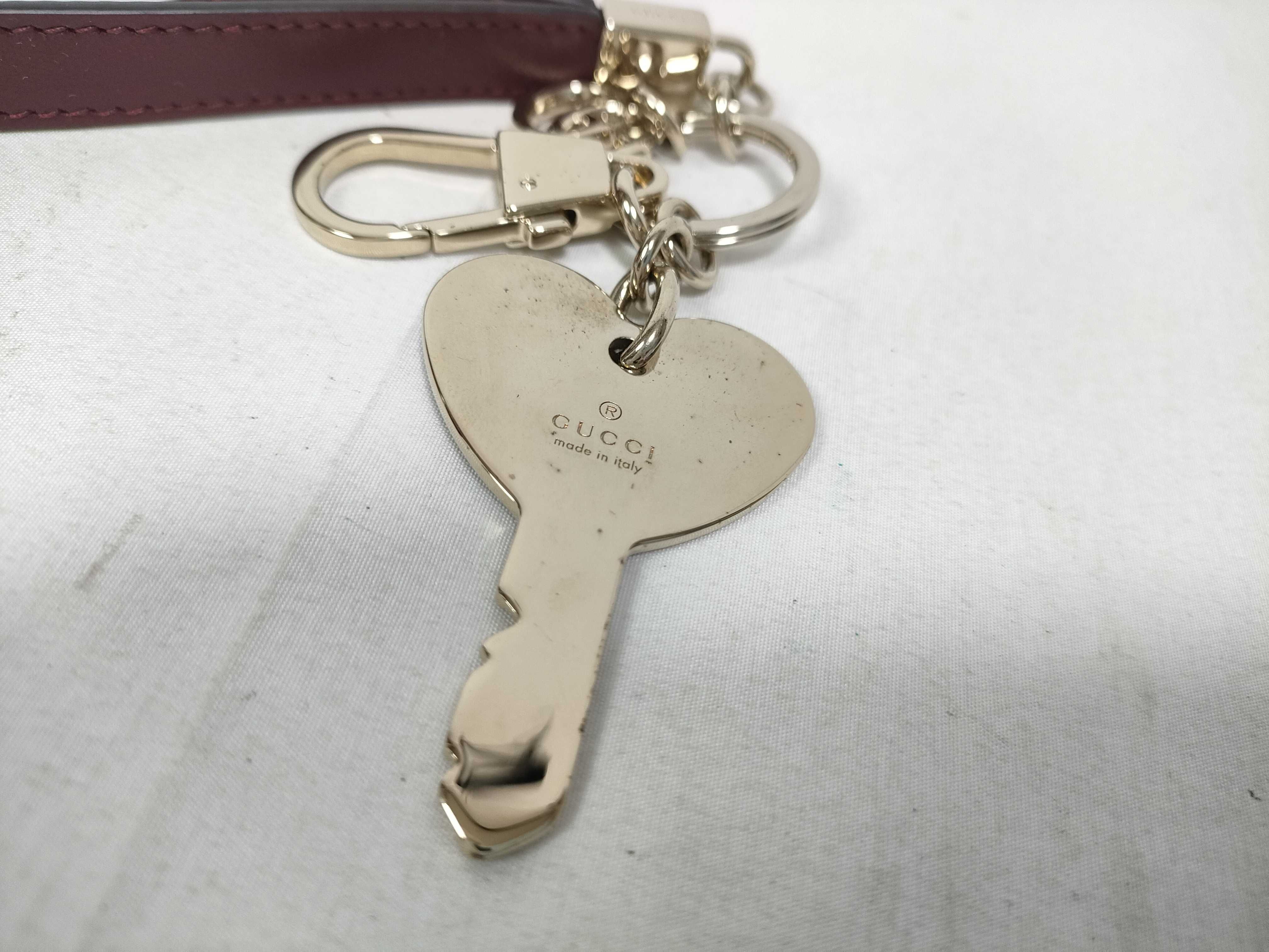 Heart-shaped Key Charm Key Case — view 5