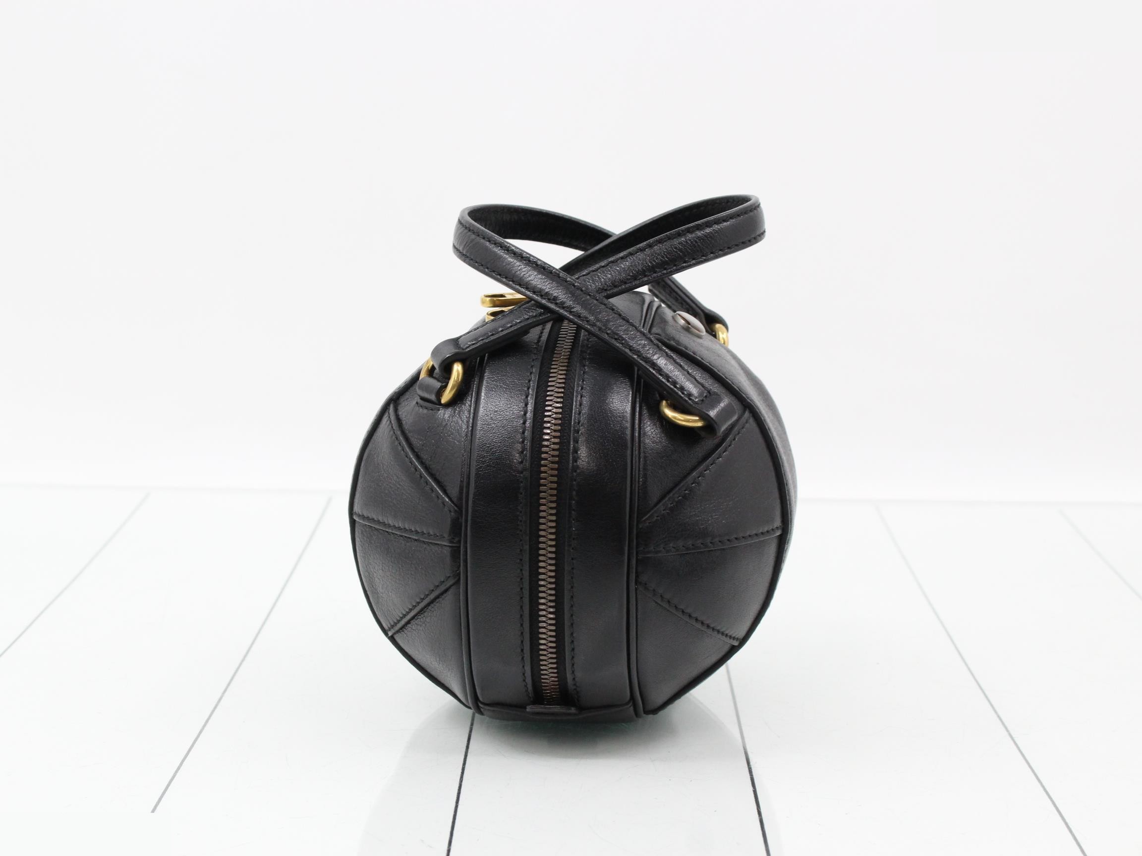 Basketball-shaped leather handbag — view 4