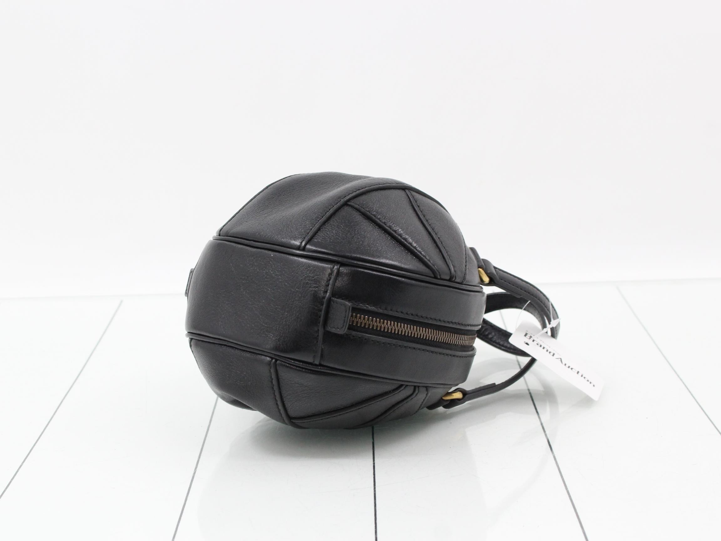 Basketball-shaped leather handbag — view 6