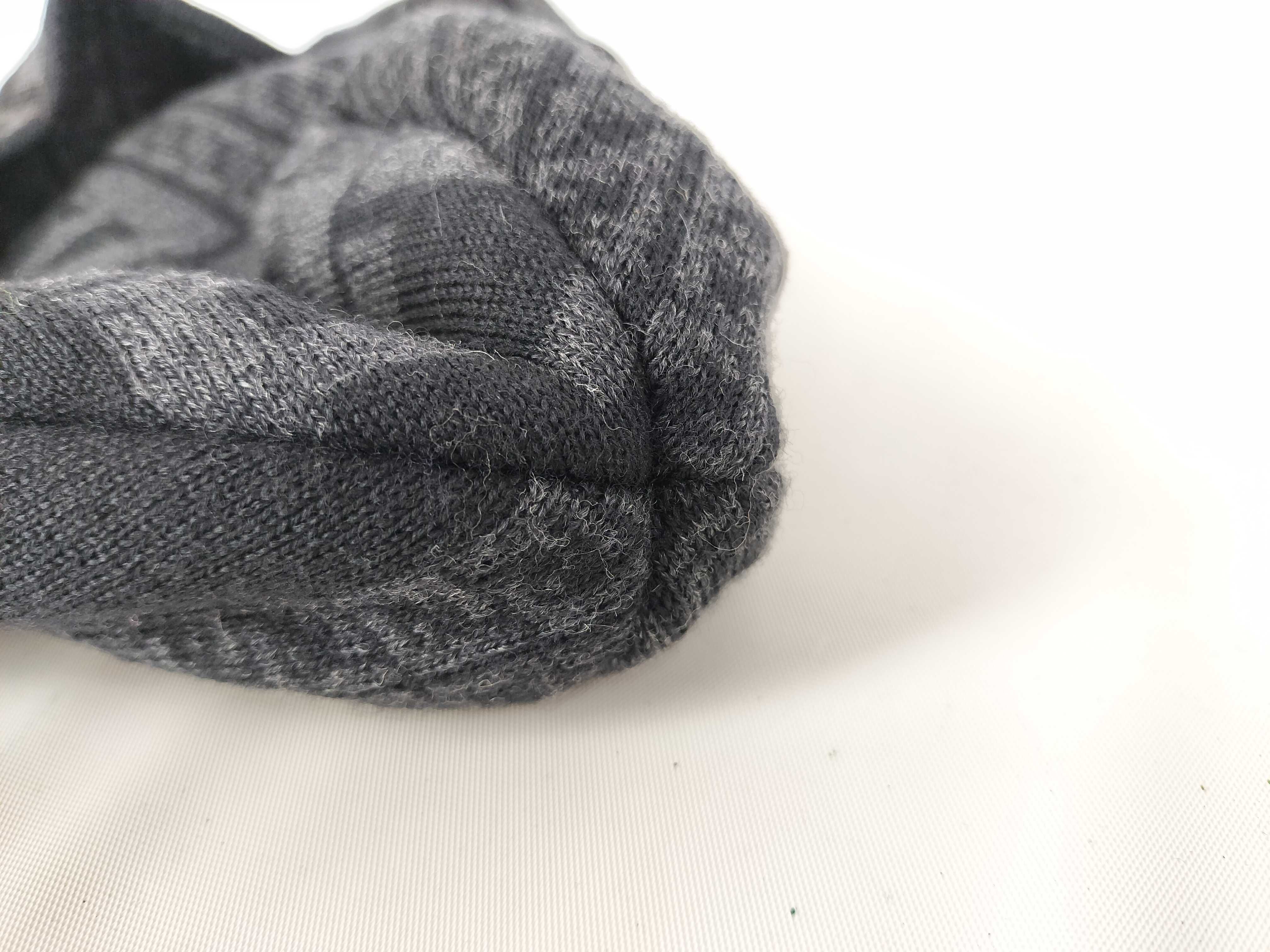 Zucca pattern knit hat and other accessories — view 5