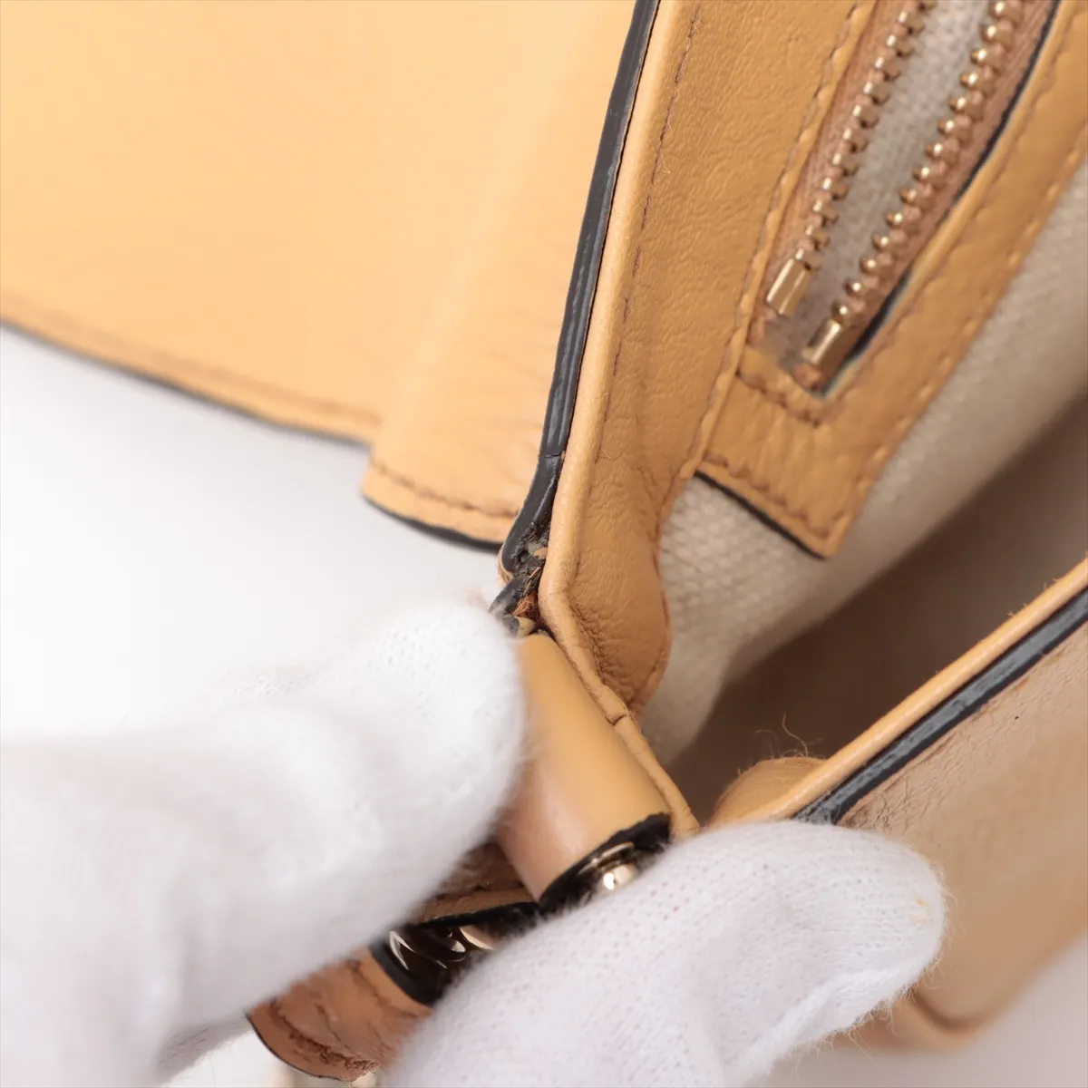 Soho Leather Chain Shoulder Bag, Beige, 336752 — view 13