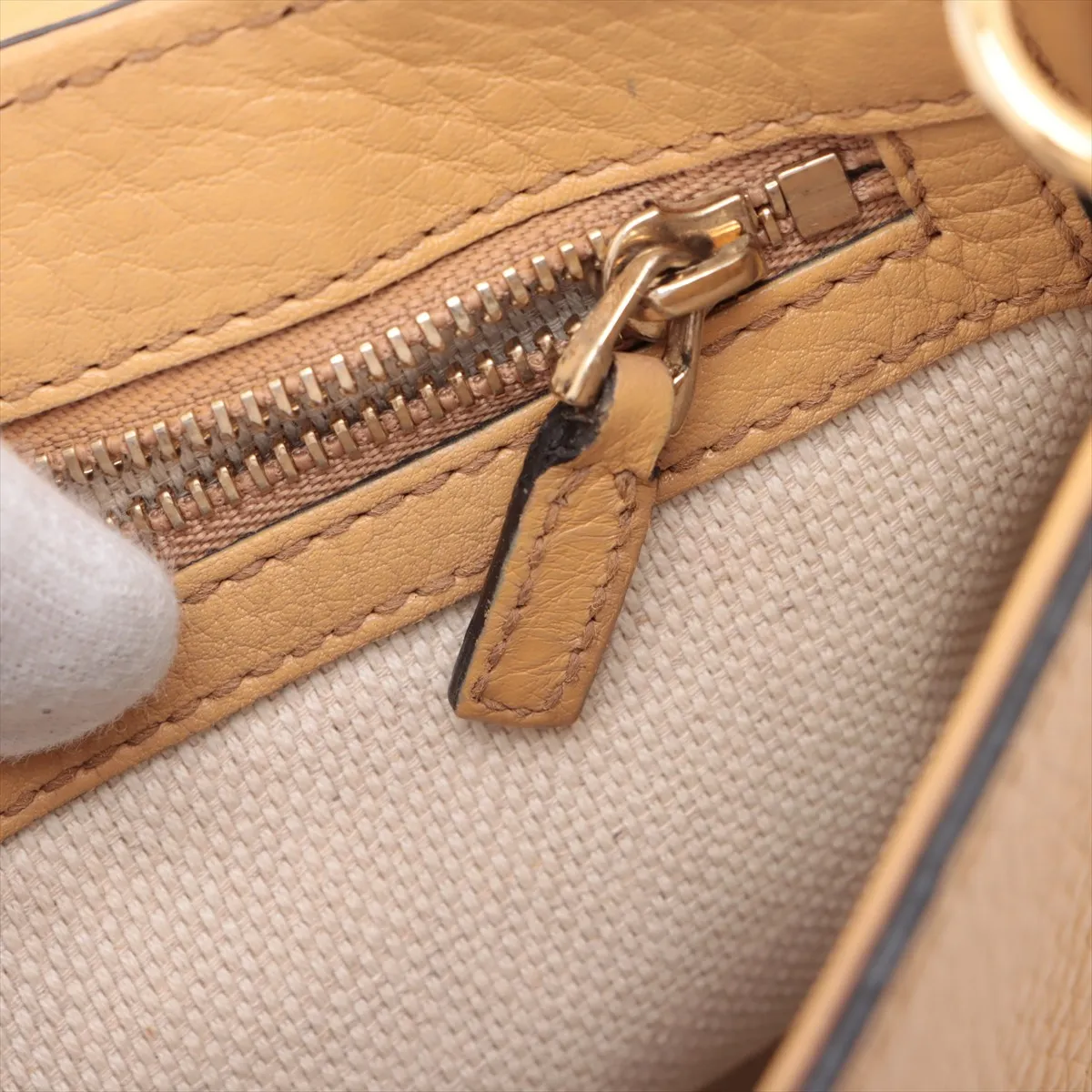 Soho Leather Chain Shoulder Bag, Beige, 336752 — view 10