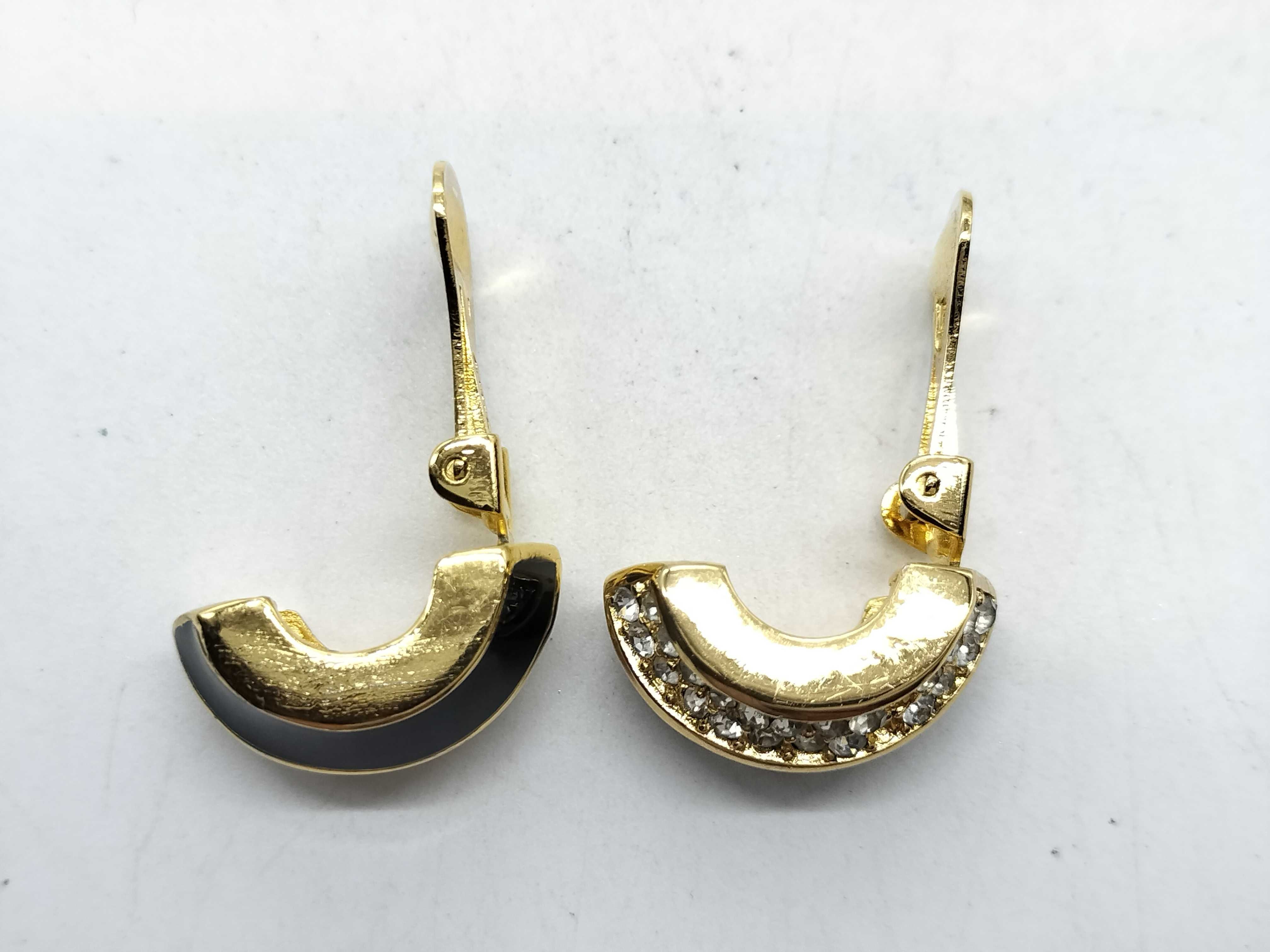 earrings (with two missing stones) — view 5