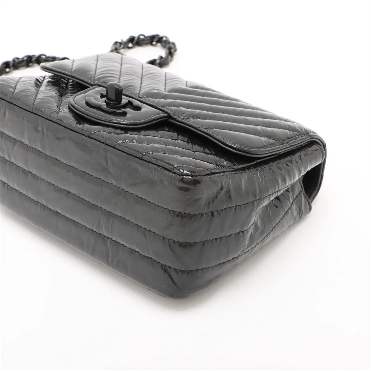 chevron patent leather single flap single chain bag gray black metal fittings 20055074 20s — view 3