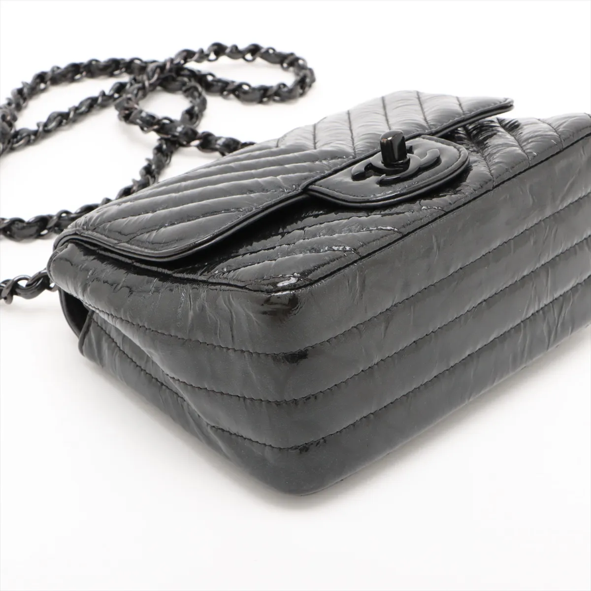 chevron patent leather single flap single chain bag gray black metal fittings 20055074 20s — view 4