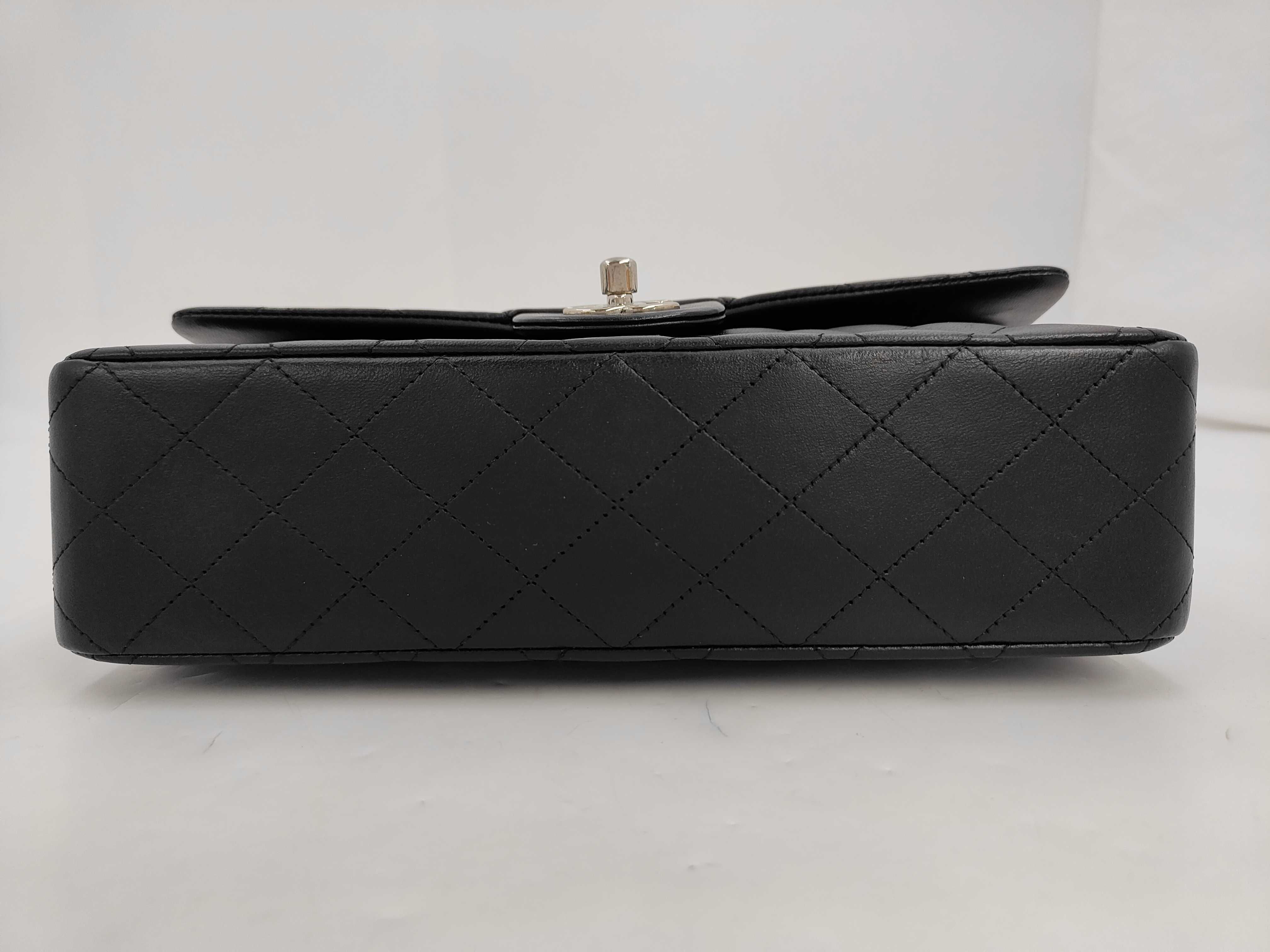 CF Medium Chain Bag Shoulder Bag — view 3