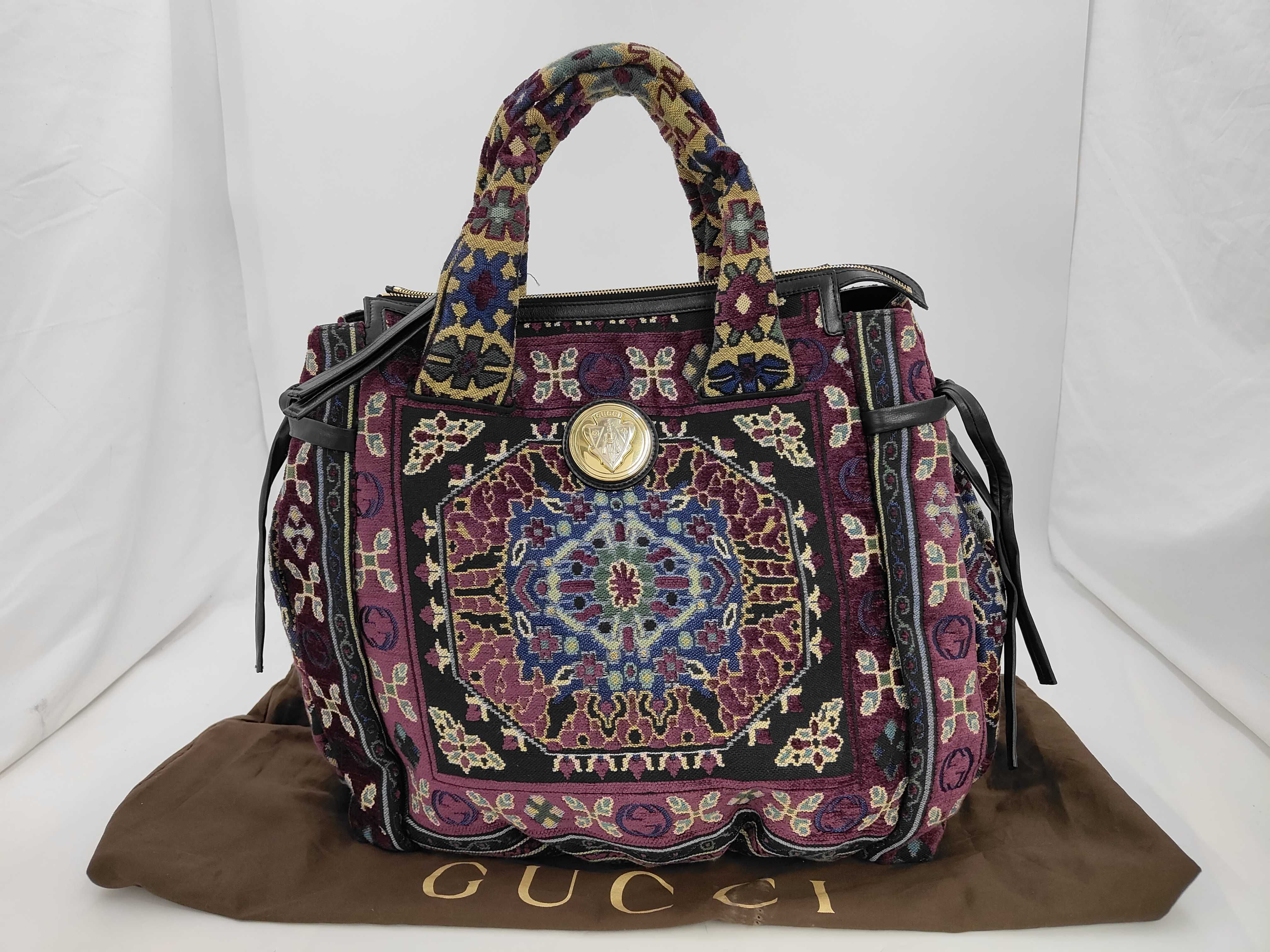 Hysteria Crest Tapestry Bag 197022