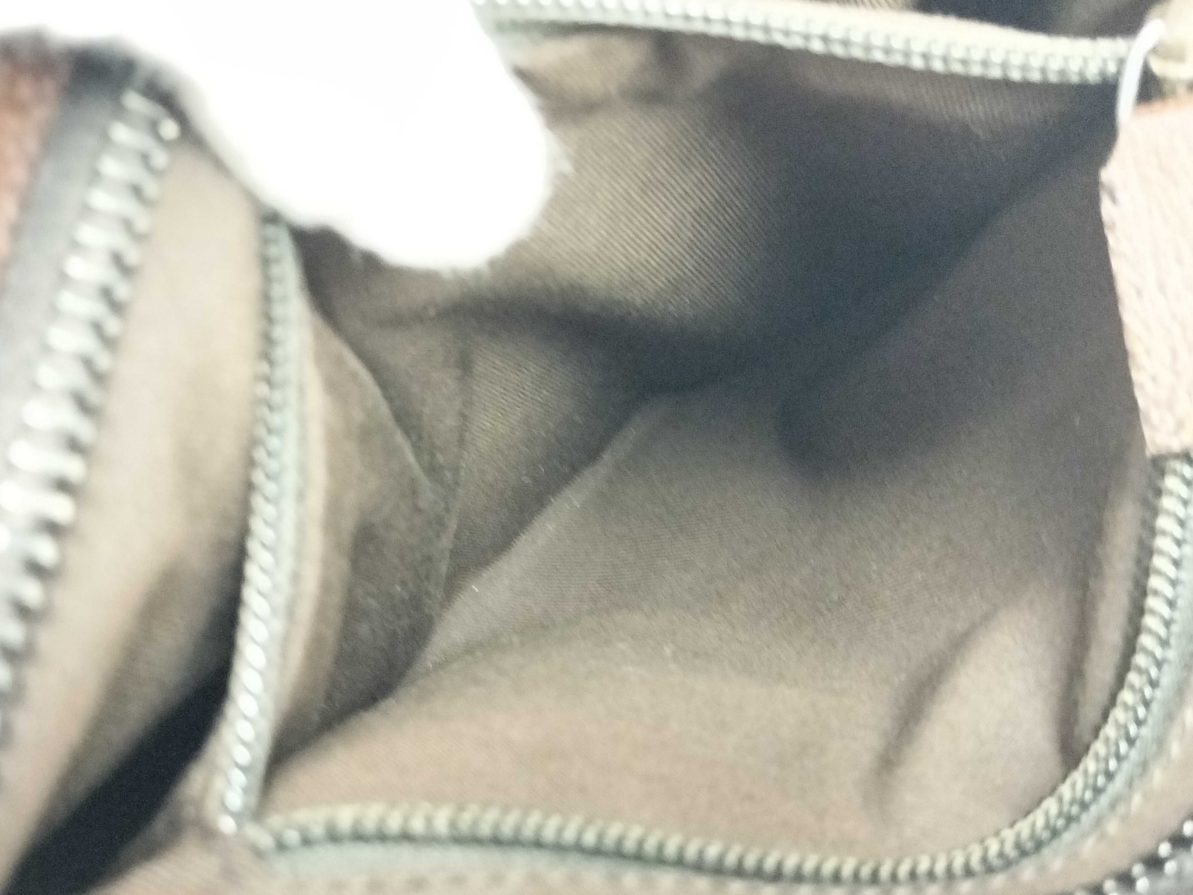GG Canvas Shoulder Bag — view 11