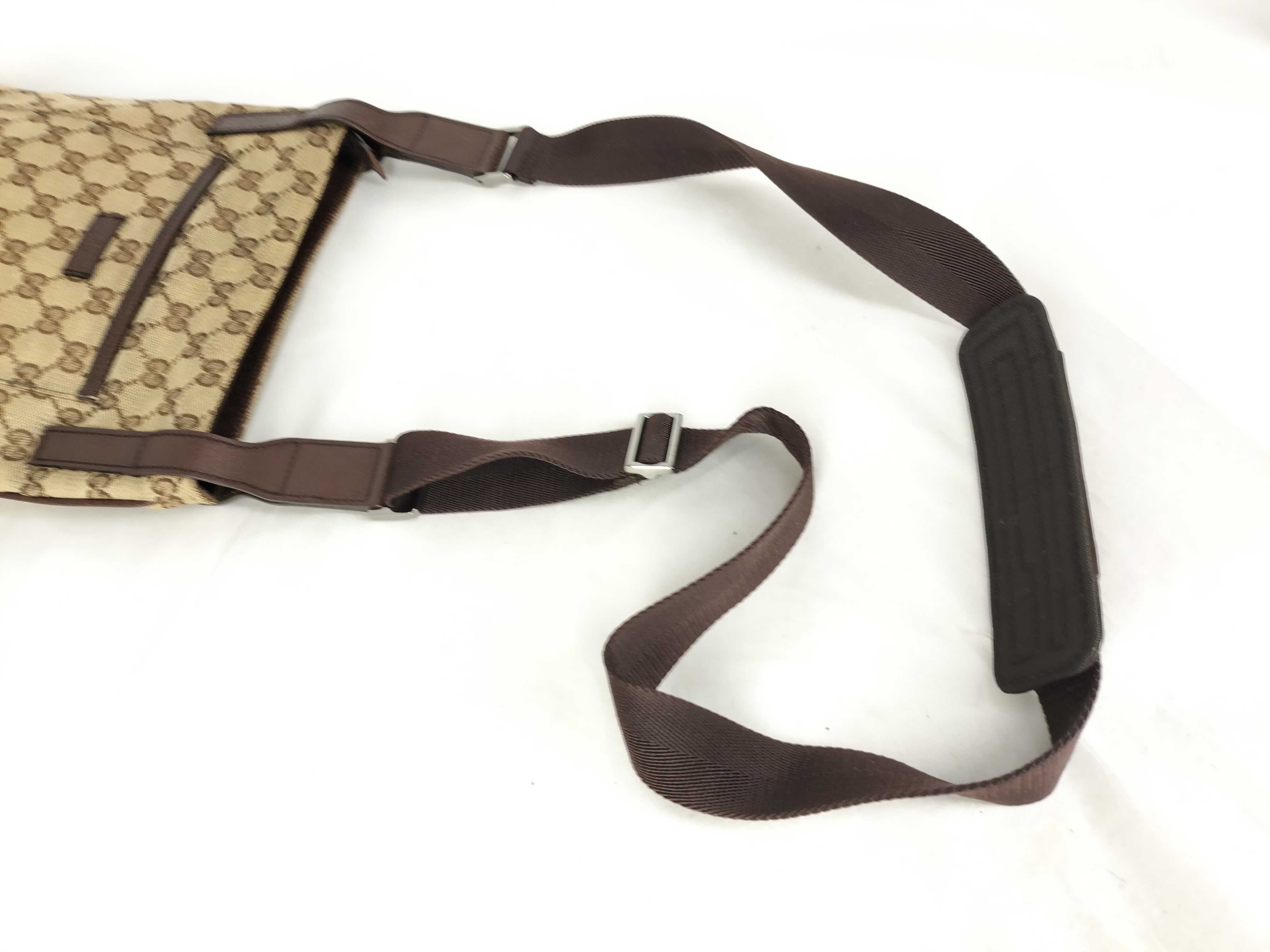 GG Canvas Shoulder Bag — view 3