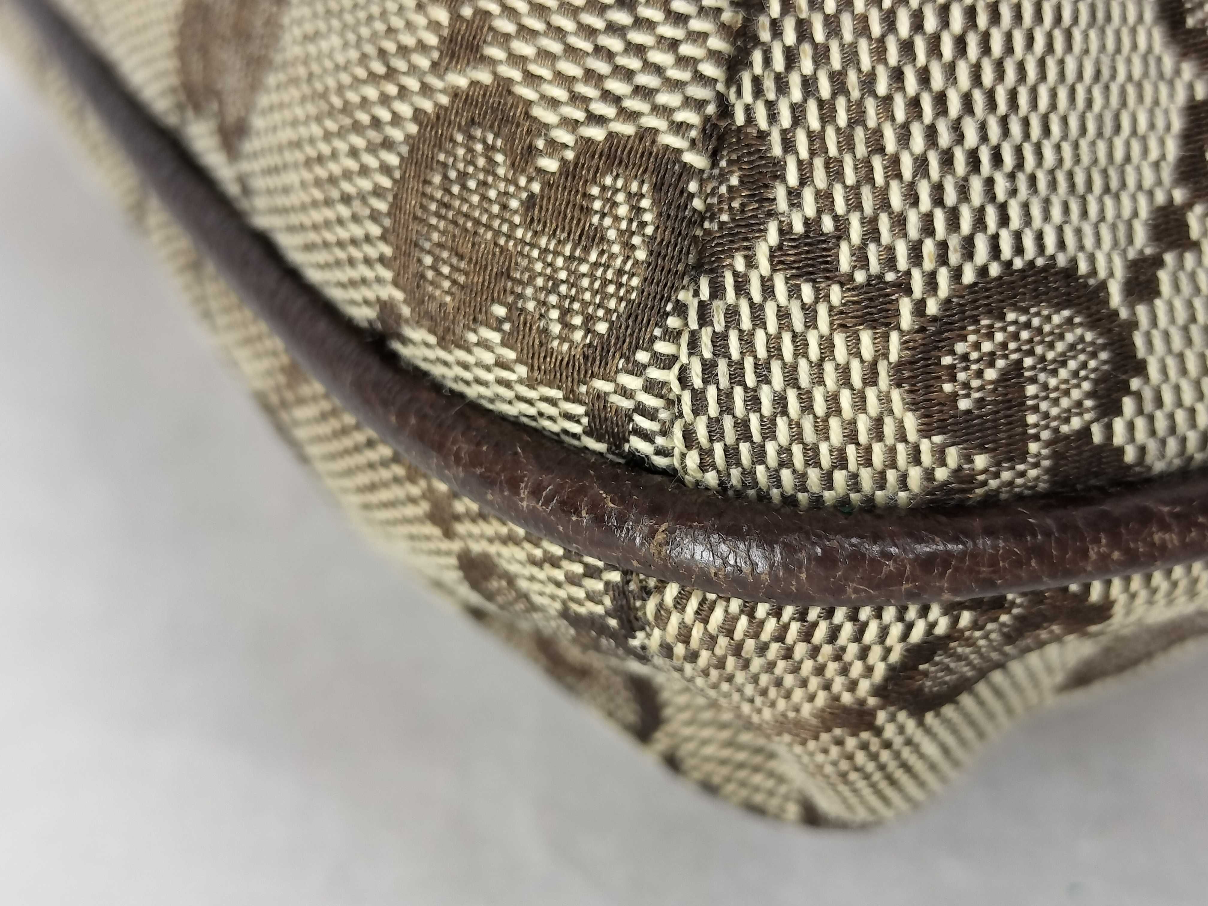 GG Canvas Shoulder Bag — view 7