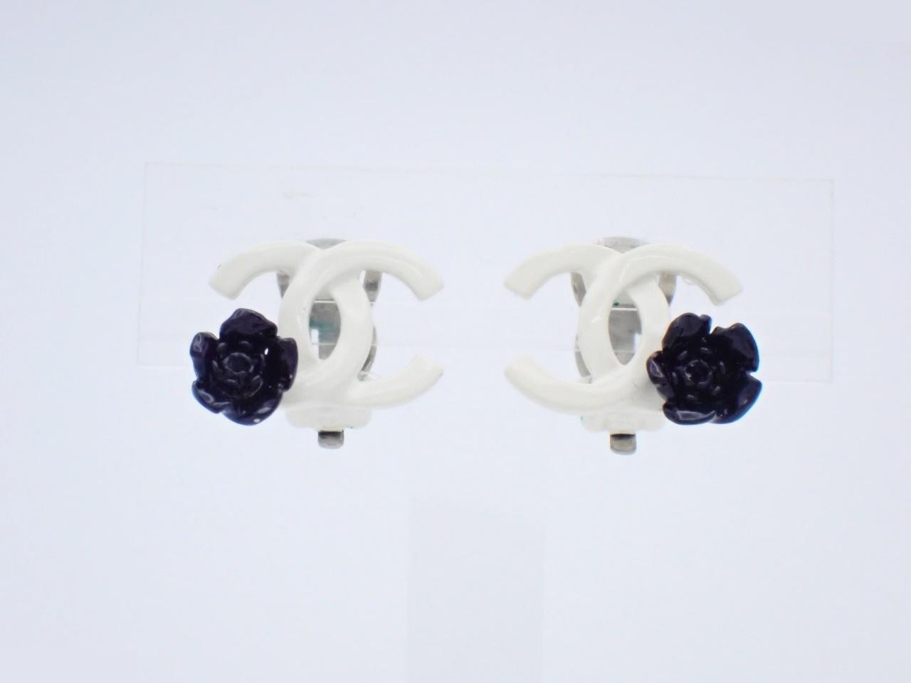 Vintage Classic (Precious Metal) Earrings