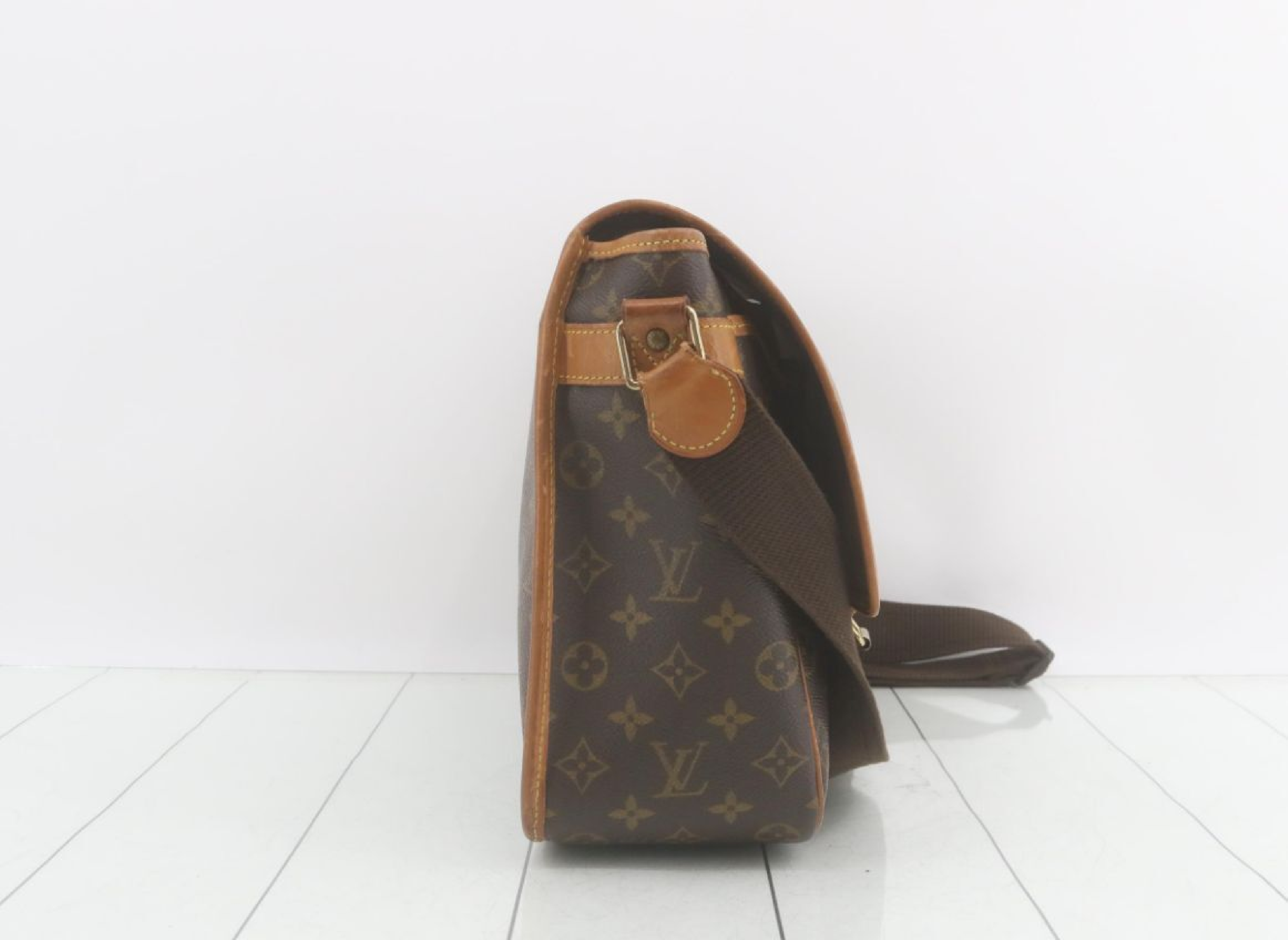 Gibeciere GM Shoulder Bag — view 4