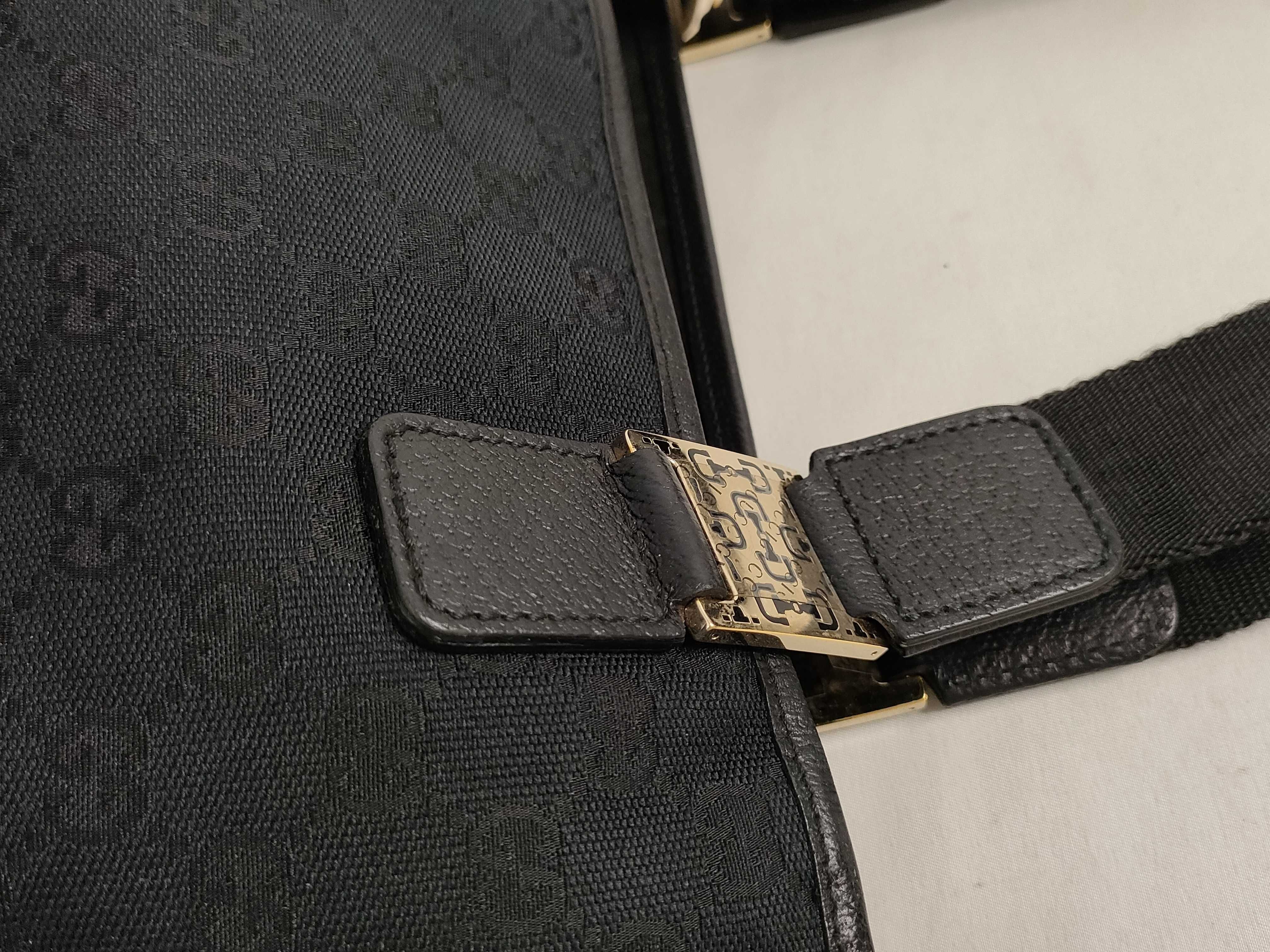 GG Canvas Gucci GG Pattern Handbag — view 5