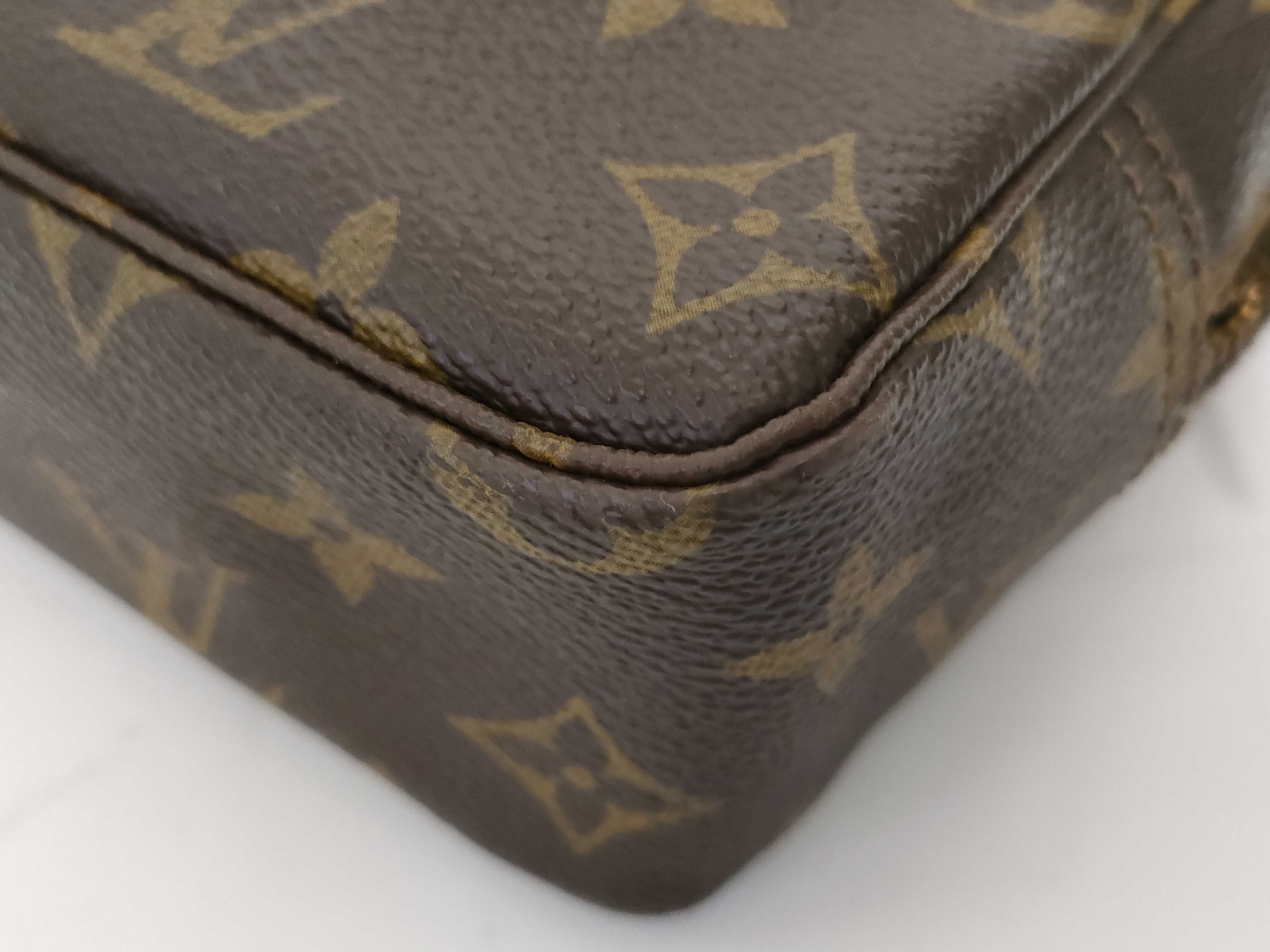 Monogram Louis Vuitton Monogram Trousses Toilette 18 Pouch — view 4