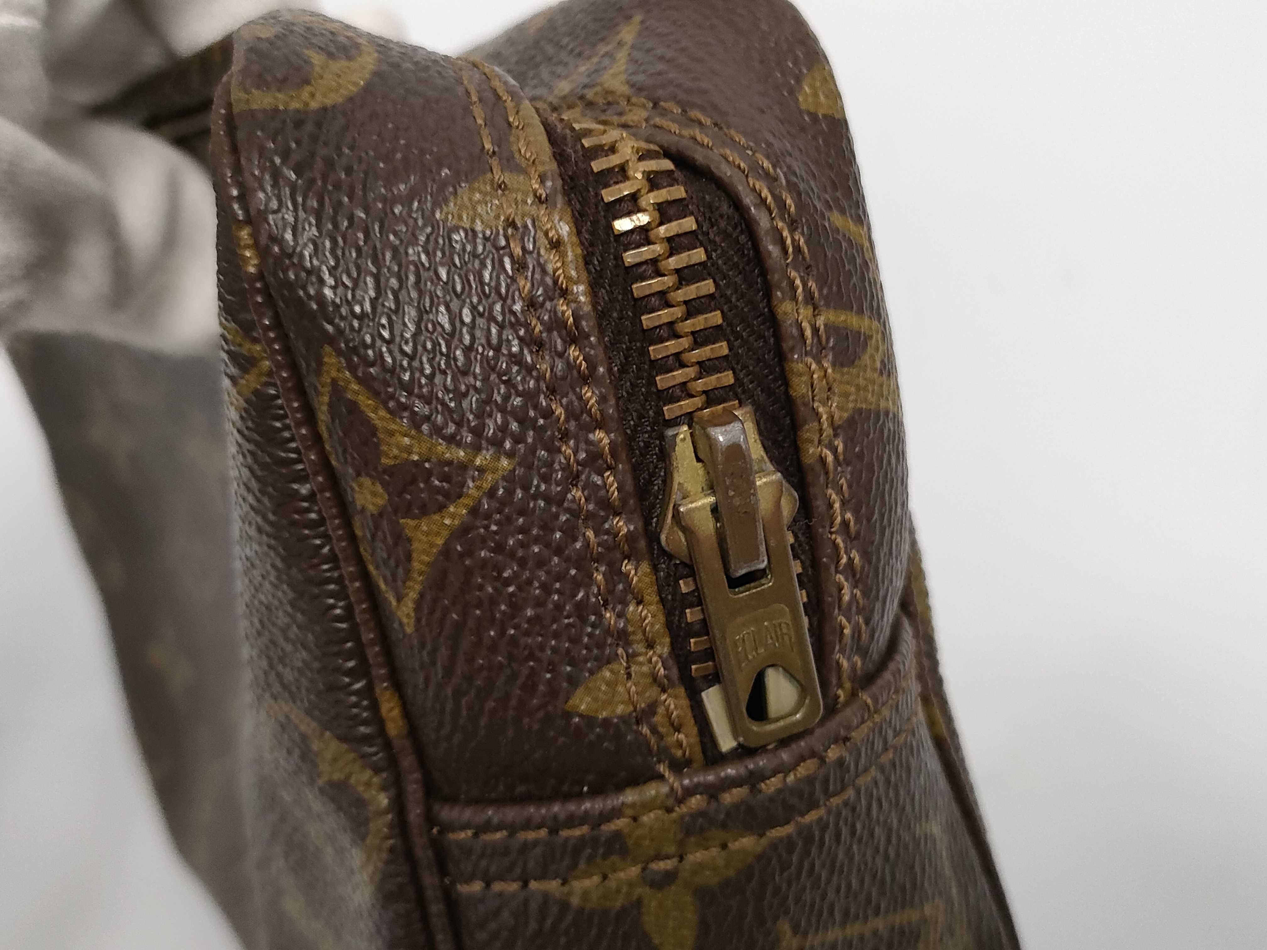 Monogram Louis Vuitton Monogram Trousses Toilette 18 Pouch — view 5