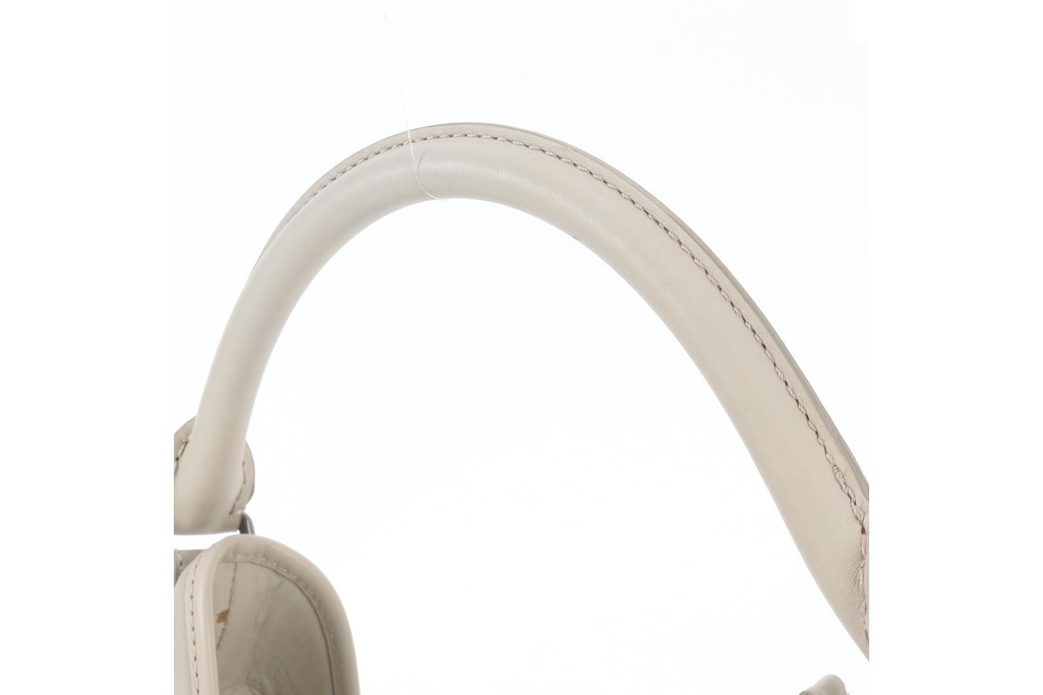 Checked leather shoulder bag, one-shoulder bag. — view 2