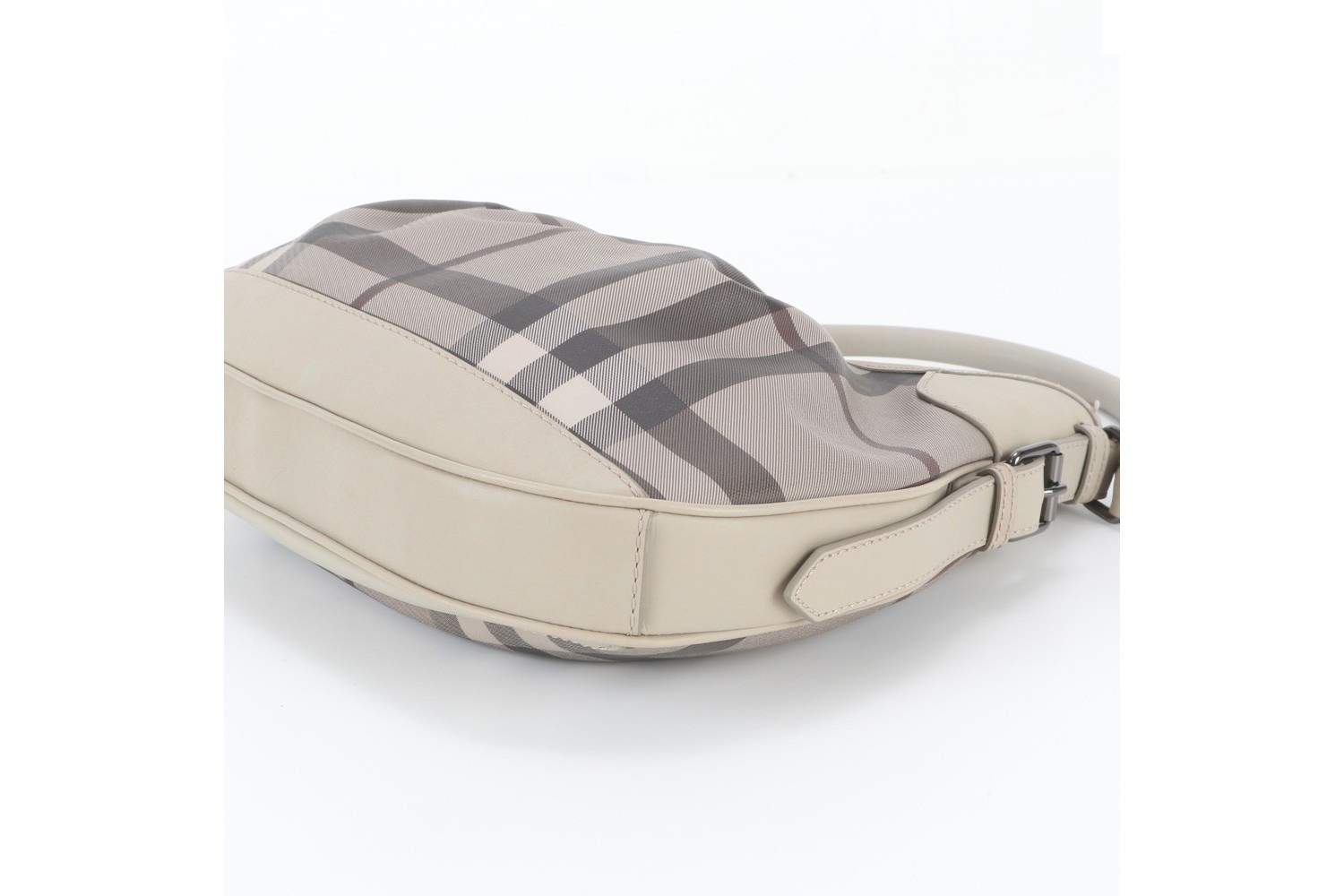 Checked leather shoulder bag, one-shoulder bag. — view 4