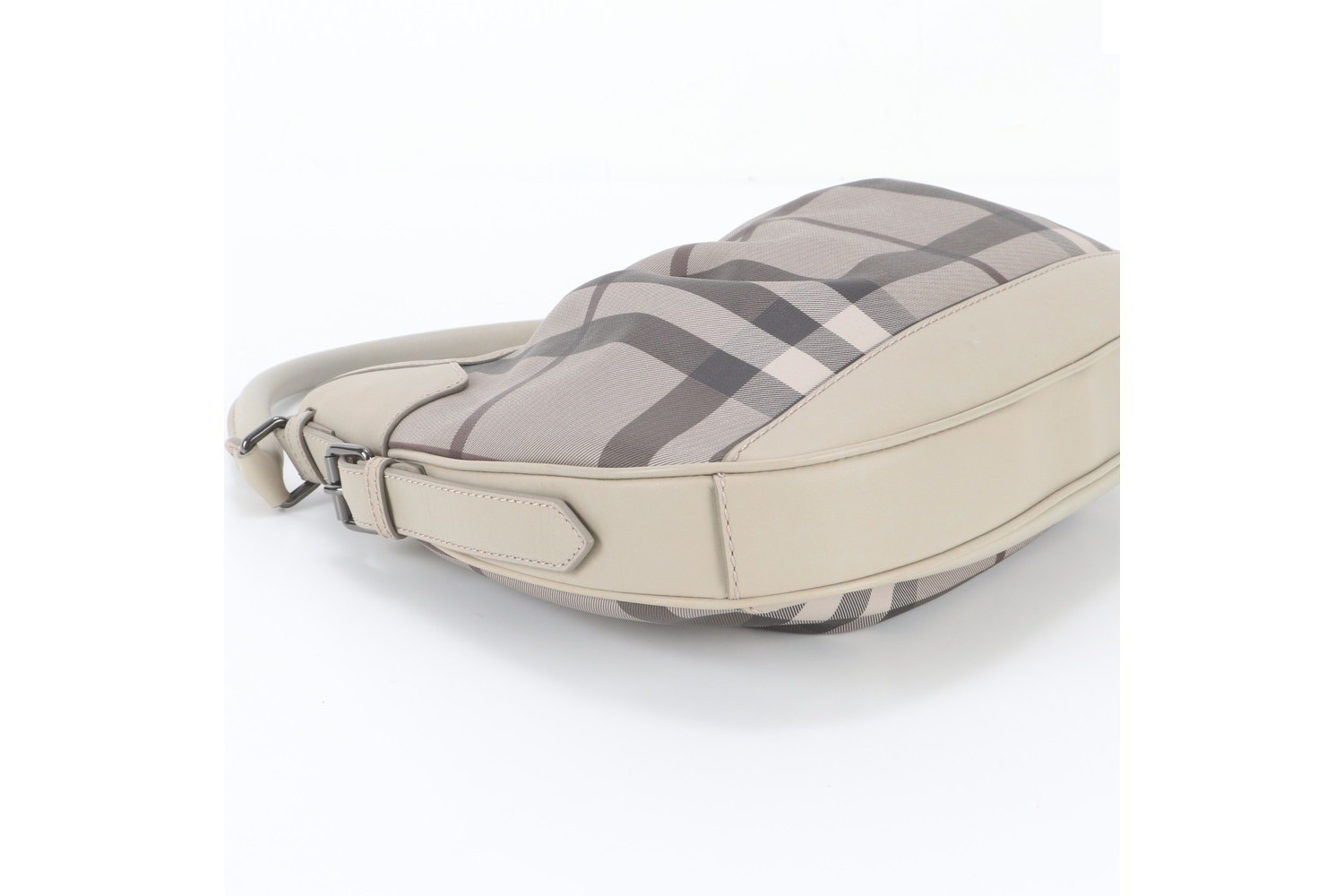 Checked leather shoulder bag, one-shoulder bag. — view 5