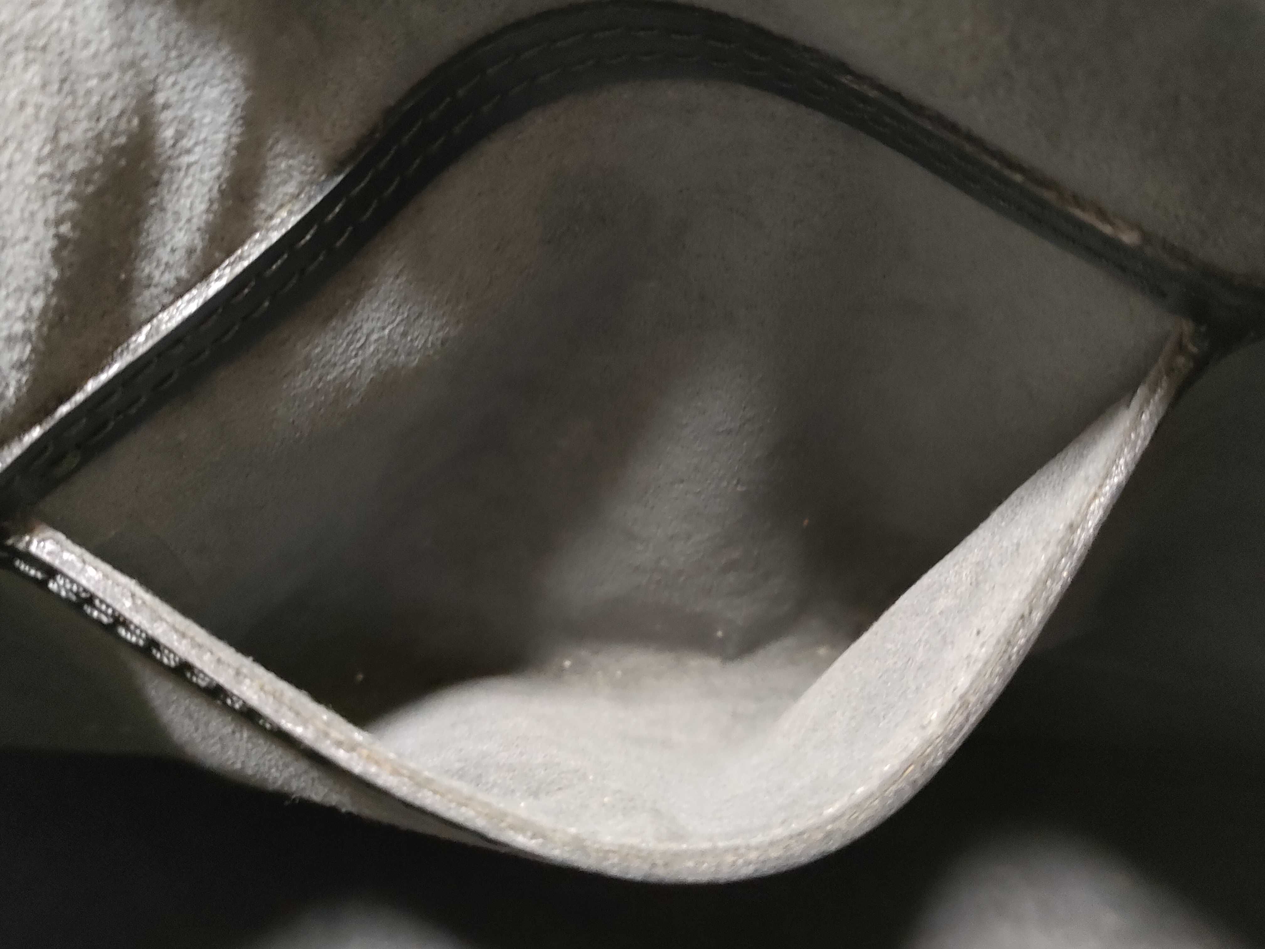 Epi Alma AR0966 Handbag — view 11