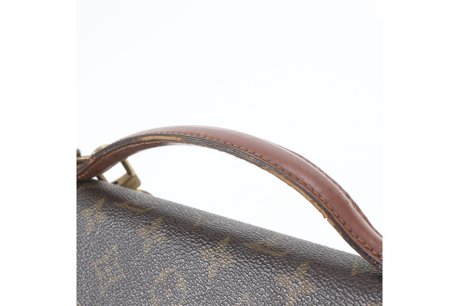 Monogram Porte Documents Bandoulière M53338 Leather 2-Way — view 2