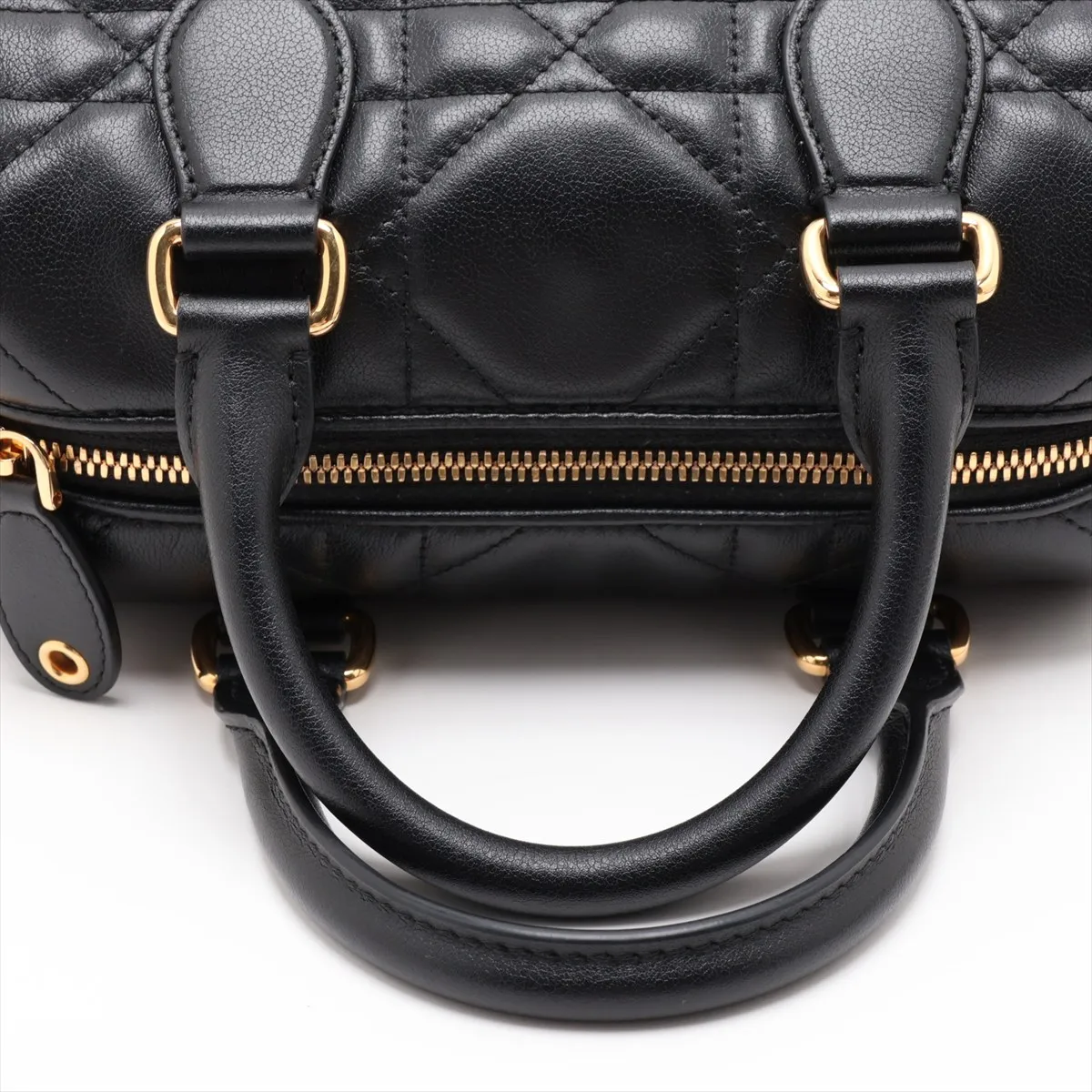 Macro Cannage Groove 20 Leather 2-Way Handbag, Black, Lucky Star — view 5