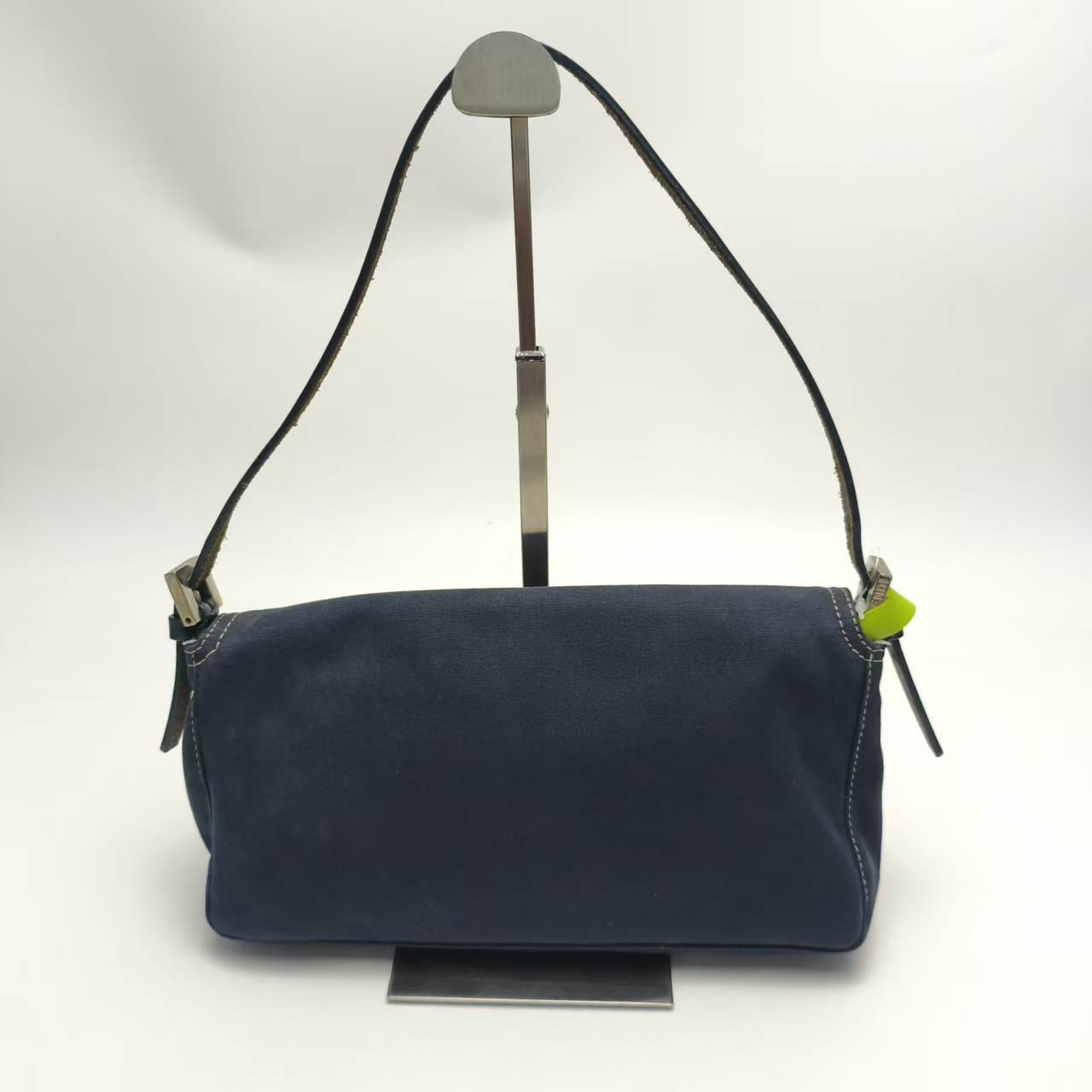 【*Shipped from: China*】FENDI Baguette Denim Handbag — view 2