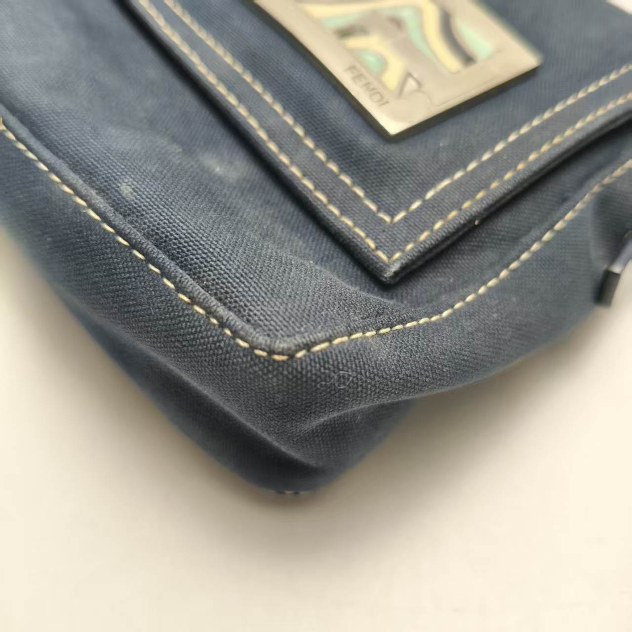 【*Shipped from: China*】FENDI Baguette Denim Handbag — view 5