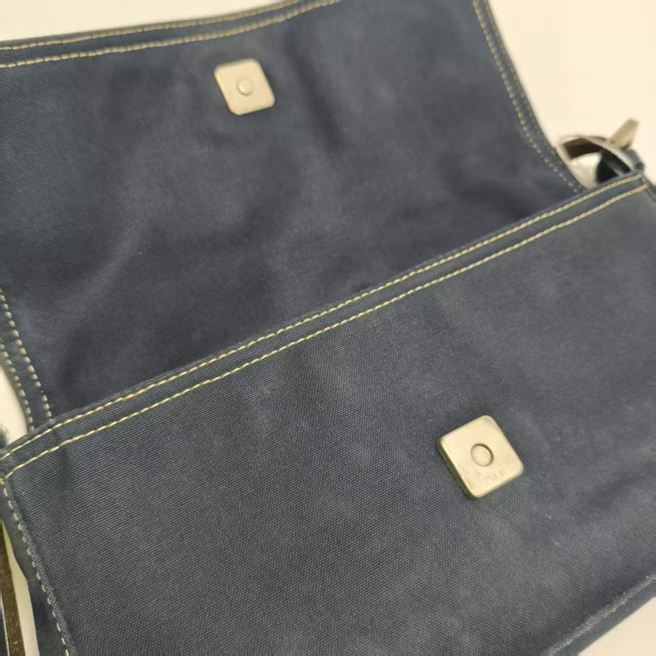 【*Shipped from: China*】FENDI Baguette Denim Handbag — view 7
