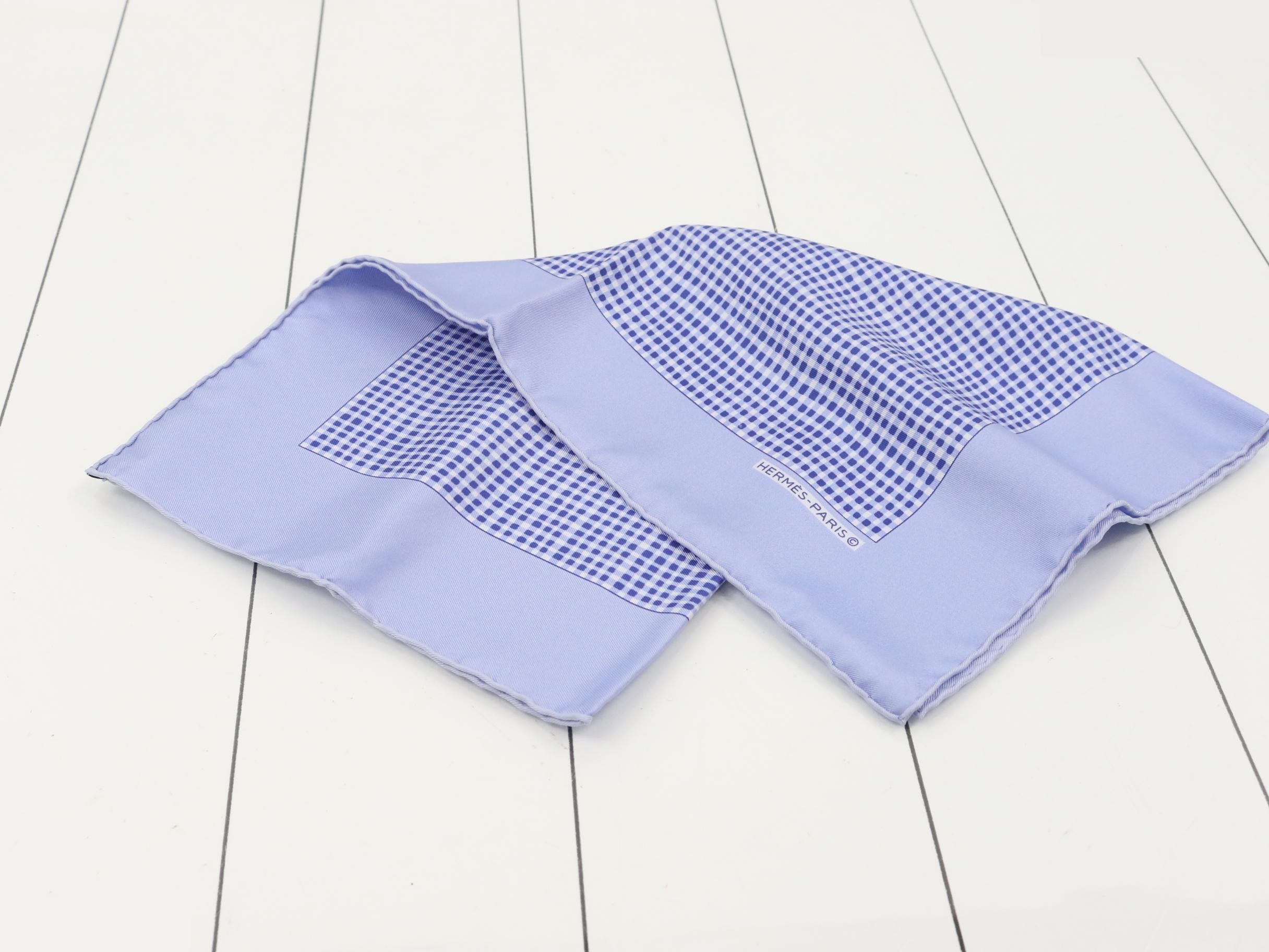 Carre 40, blue, with box. — view 2