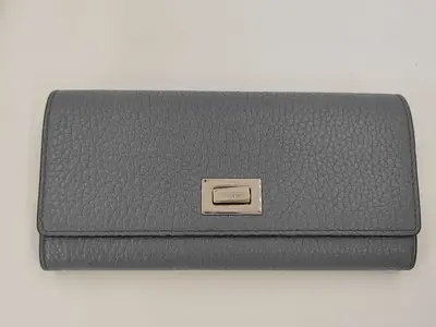 Peekaboo Leather 8M0427 Blue Long Wallet