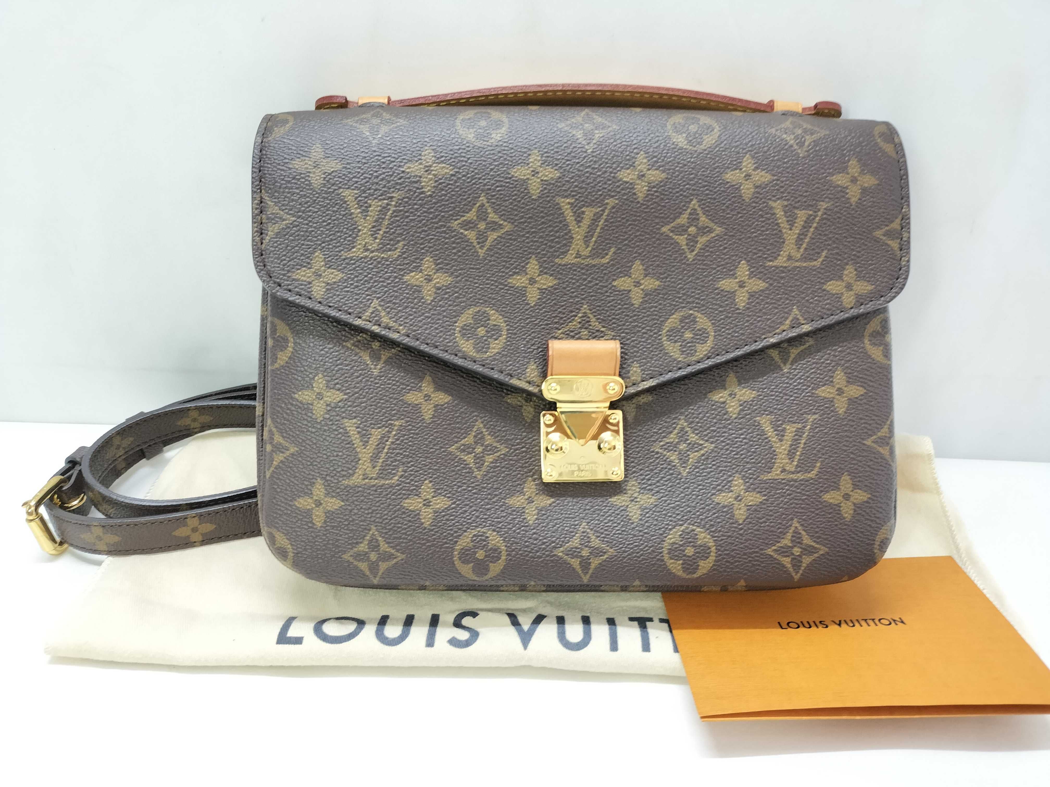 Monogram LV Monogram Crossbody Bag Handbag