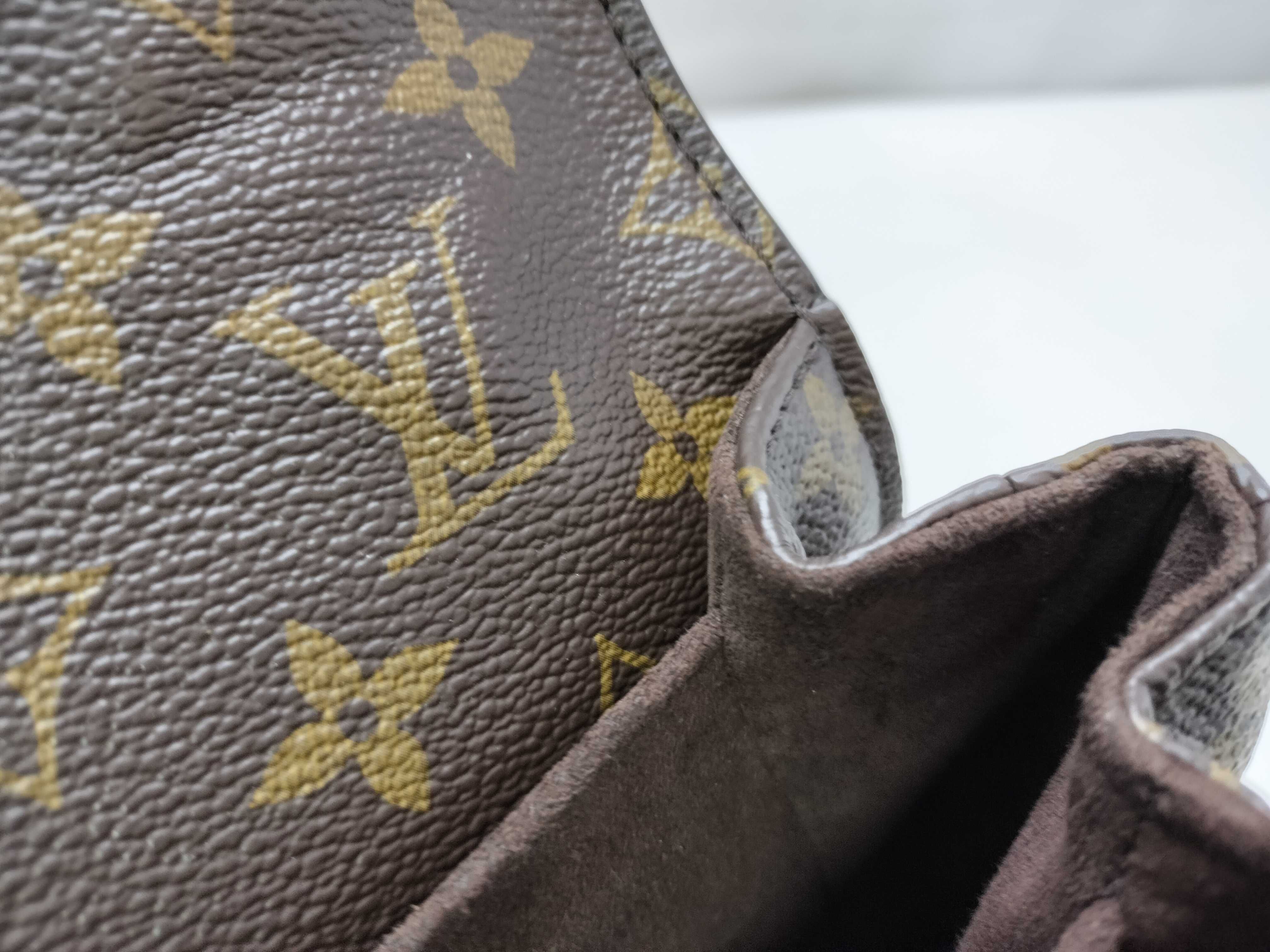Monogram LV Monogram Crossbody Bag Handbag — view 12