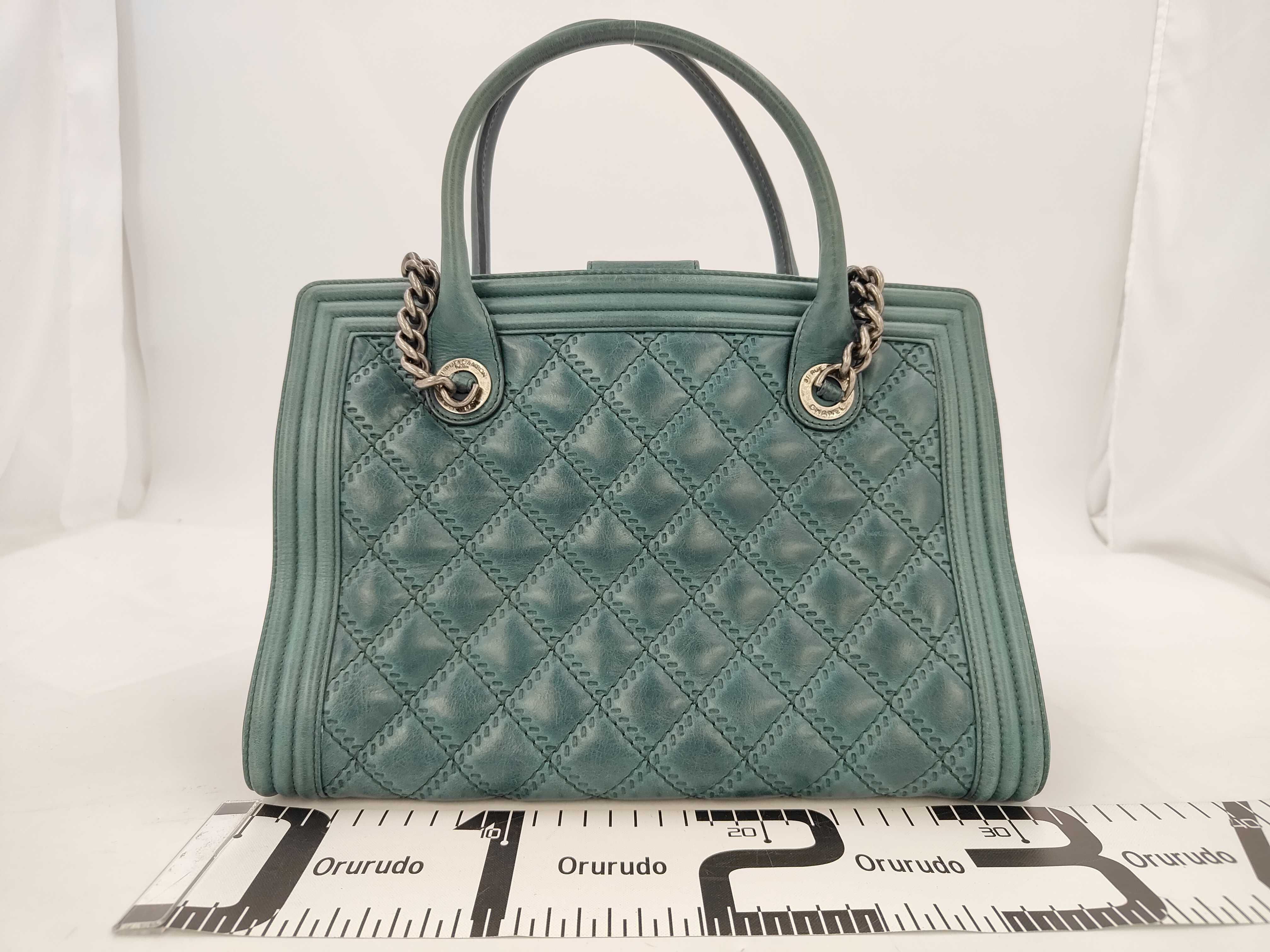 green shoulder bag — view 2