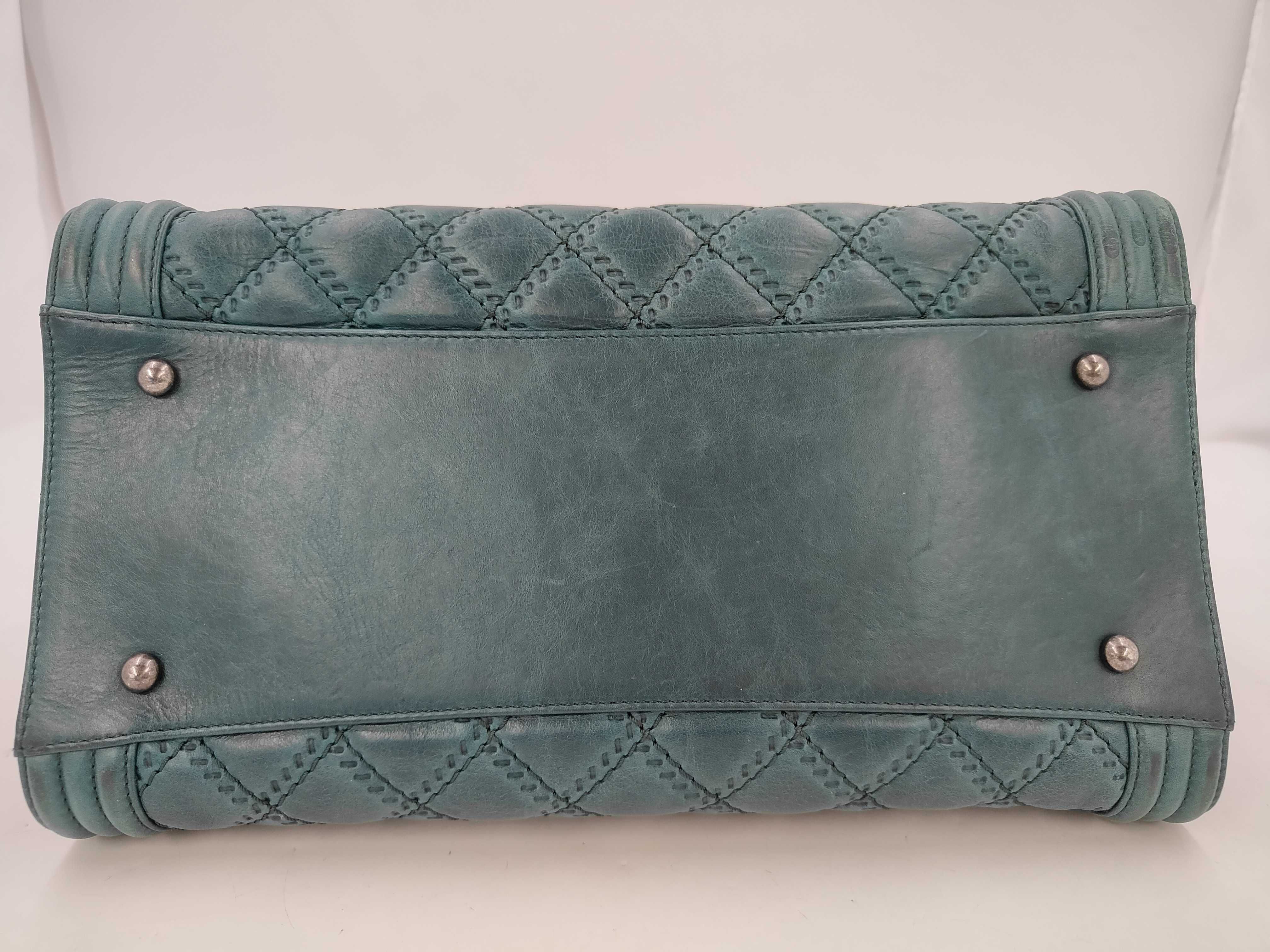 green shoulder bag — view 3