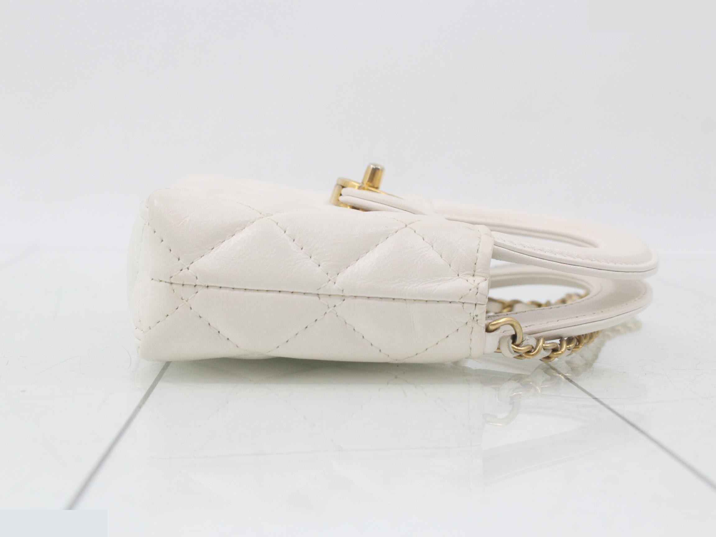 Matelassé handbag / chain shoulder bag (2-way) — view 3