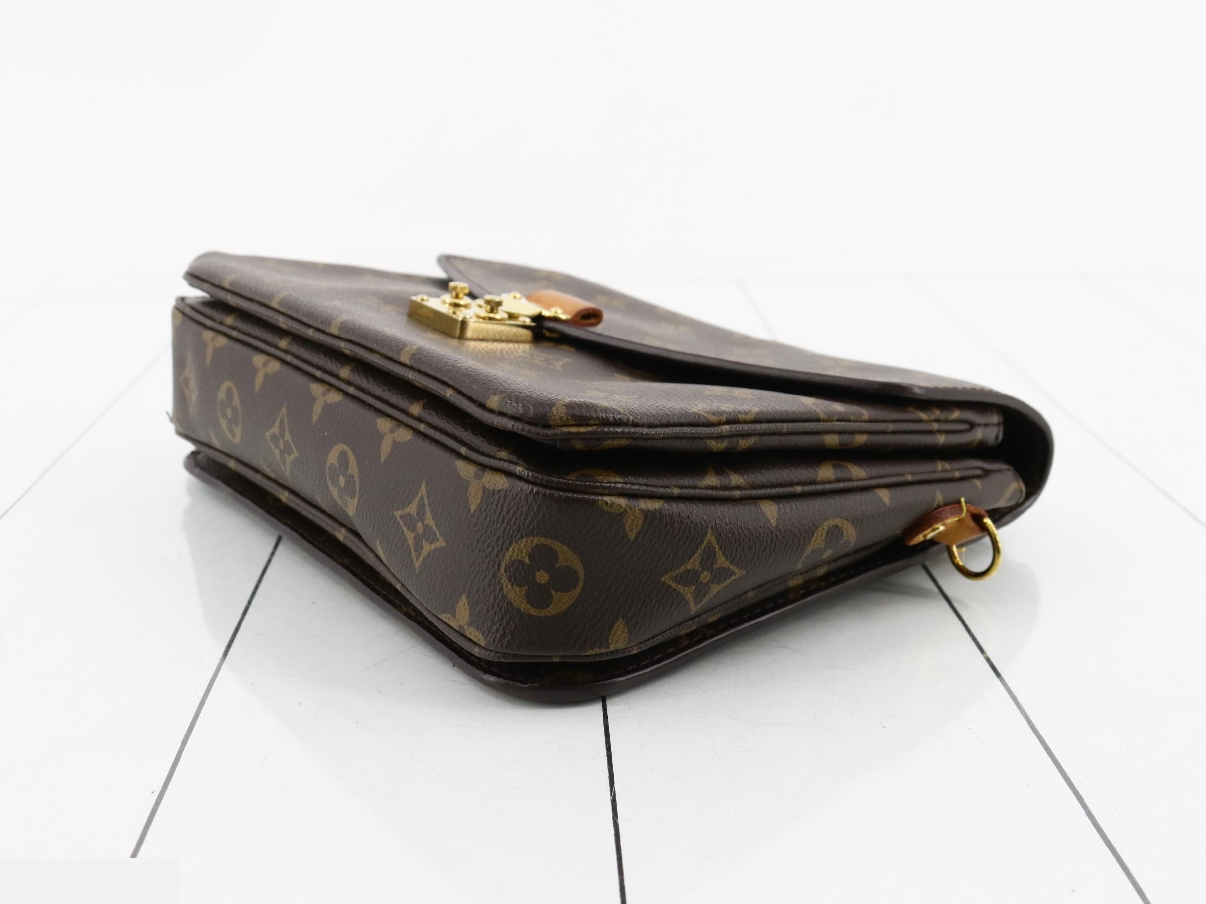 Monogram Pochette Metis MM 2-Way Handbag — view 6