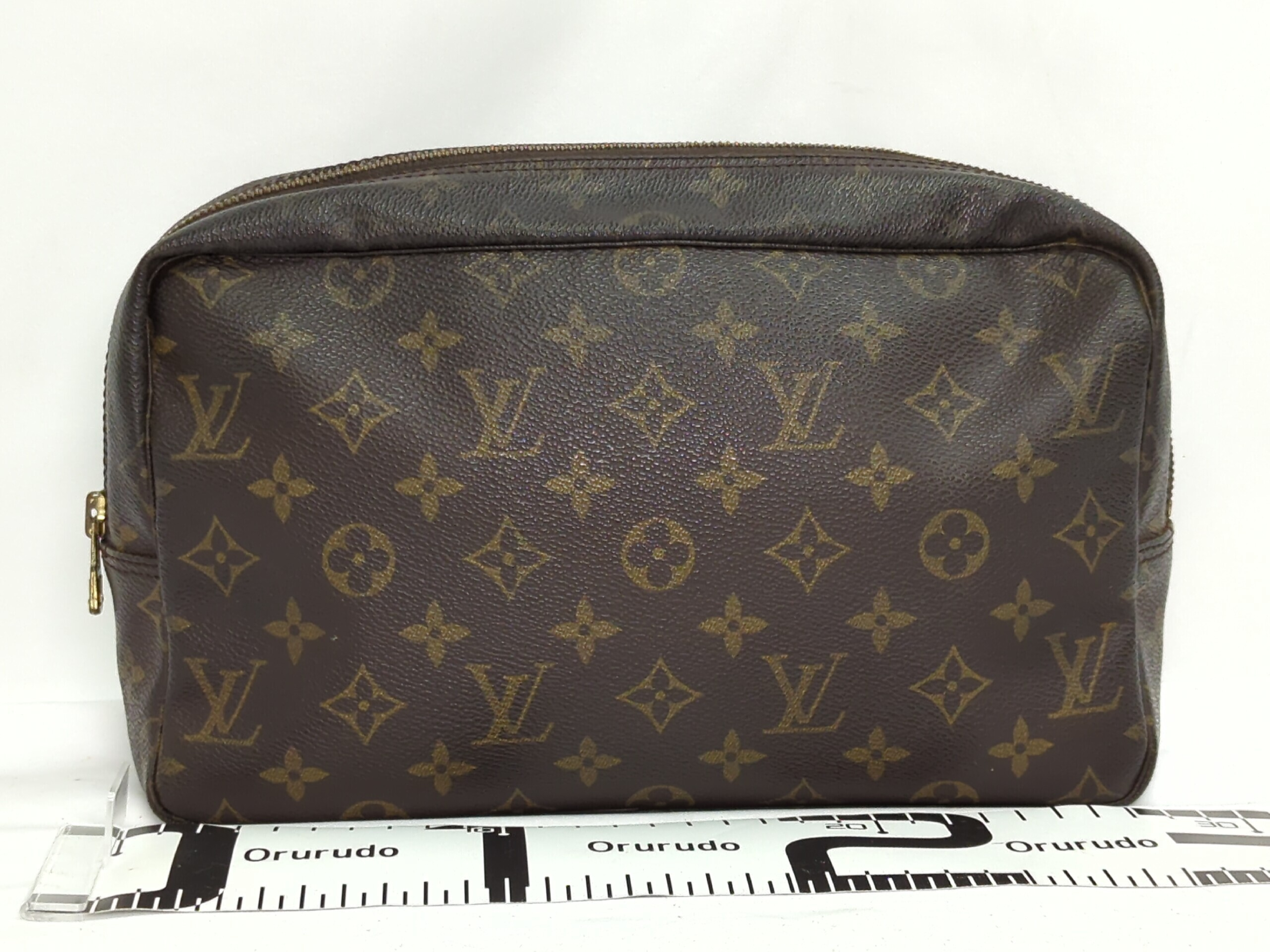 M47522 Monogram Troussard Toilette 28 Clutch Bag — view 2